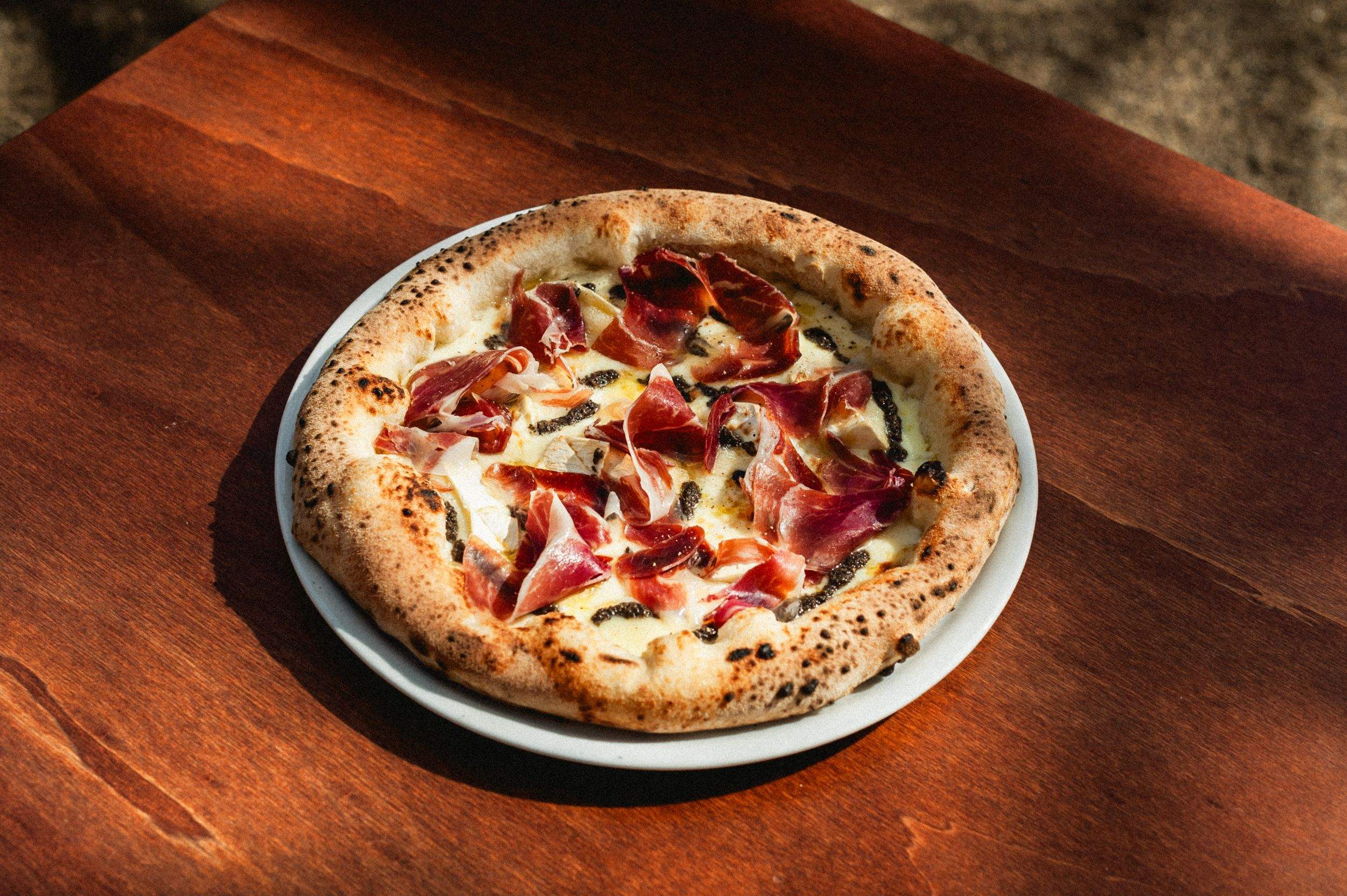 La Grau, la pizza elaborada amb pernil ibèric FOTO: Cedida 