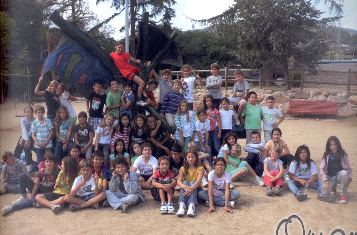 Alumnat de 4t de primària en una fotografia del 2015