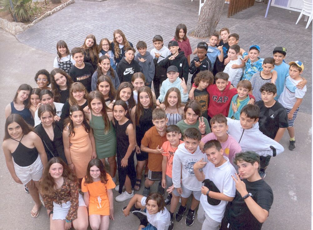 Alumnes de 6è de primària en un dels darrers dies del curs escolar 2022-23