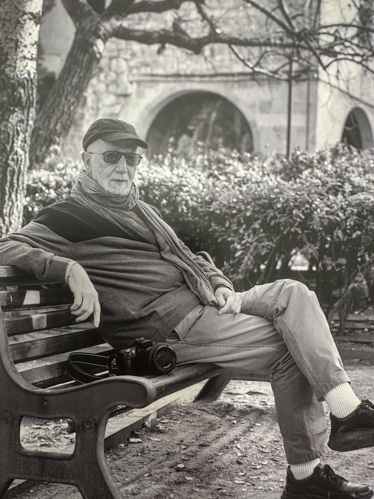 La fotografia de la portada del llibre 'Fotografia a Sant Cugat. Carles Cabanas'. FOTO: 'Fotografia a Sant Cugat. Carles Cabanas', d'Imma Pueyo