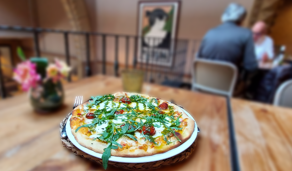 Pizza Capresse del restaurant de Sant Cugat Matilda. FOTO: TOT