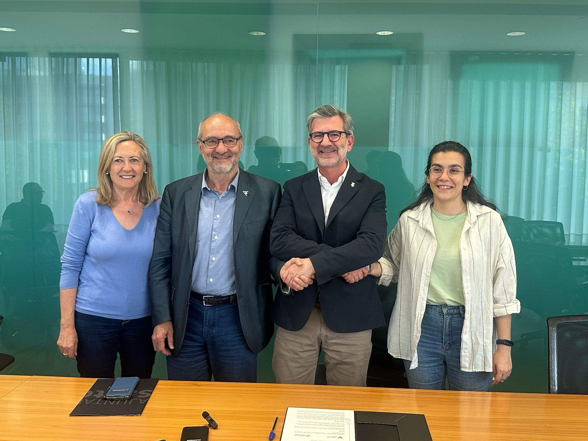 L'Ajuntament de Sant Cugat i l'Amical de Mauthausen han signat un conveni. FOTO: Lluna Fabregat