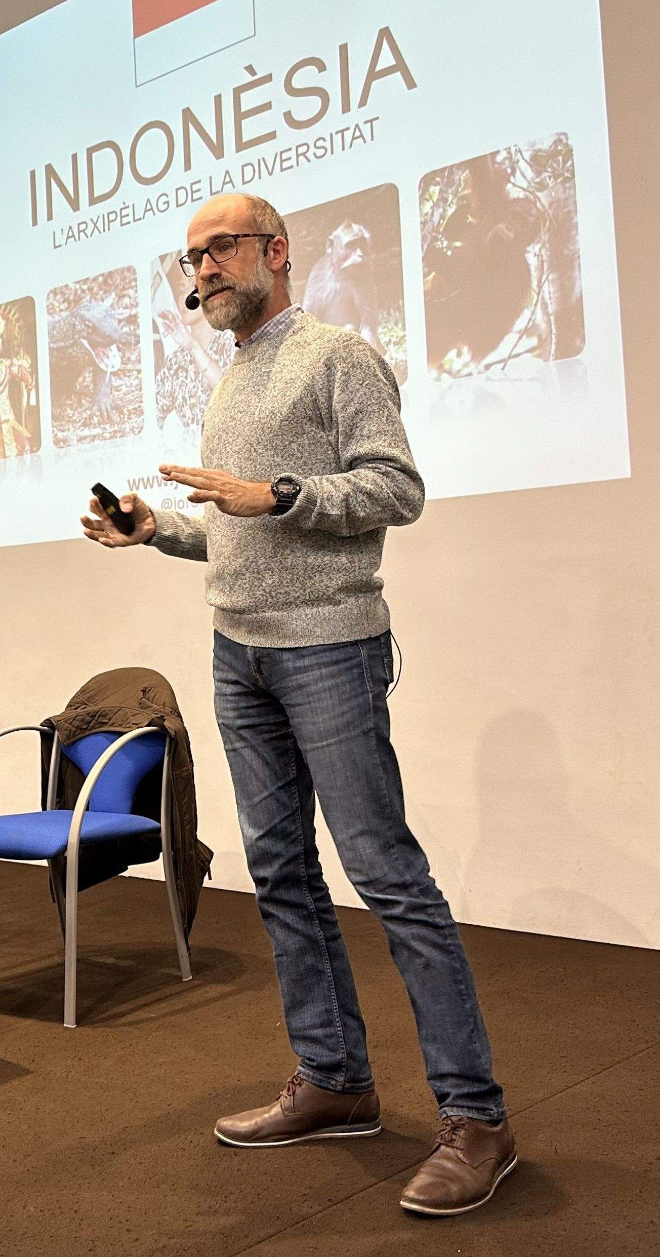 Conferència sobre Indonèsia FOTO Aula d'Extensió Universitària