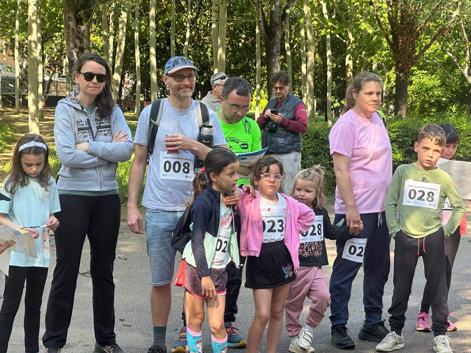 Gairebé una trentena d'equips participa en la 13a Cursa d'Orientació Familiar. FOTO: Lluna Fabregat