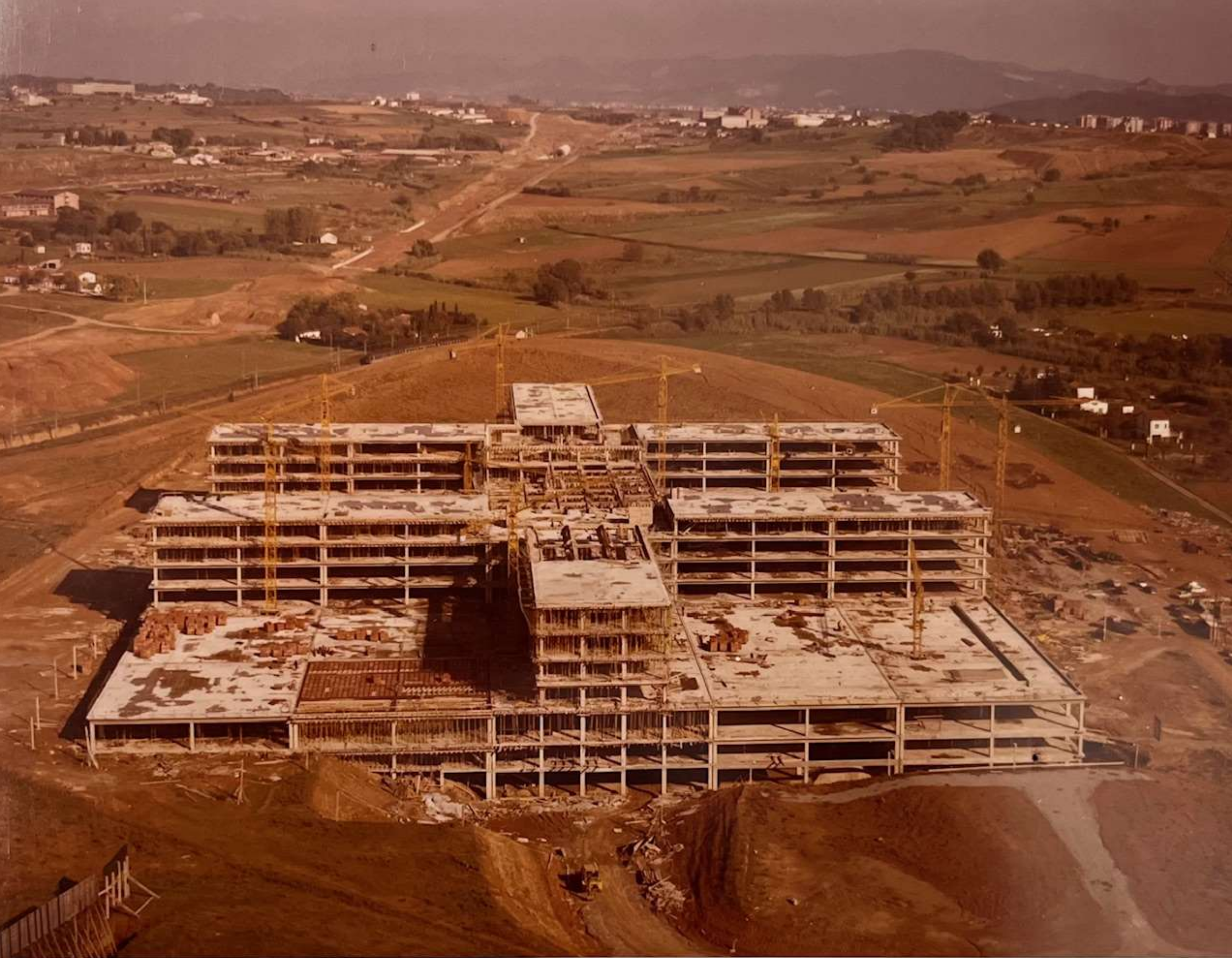 El 1973 va néixer la idea de construir un hospital privat. FOTO: Cedida
