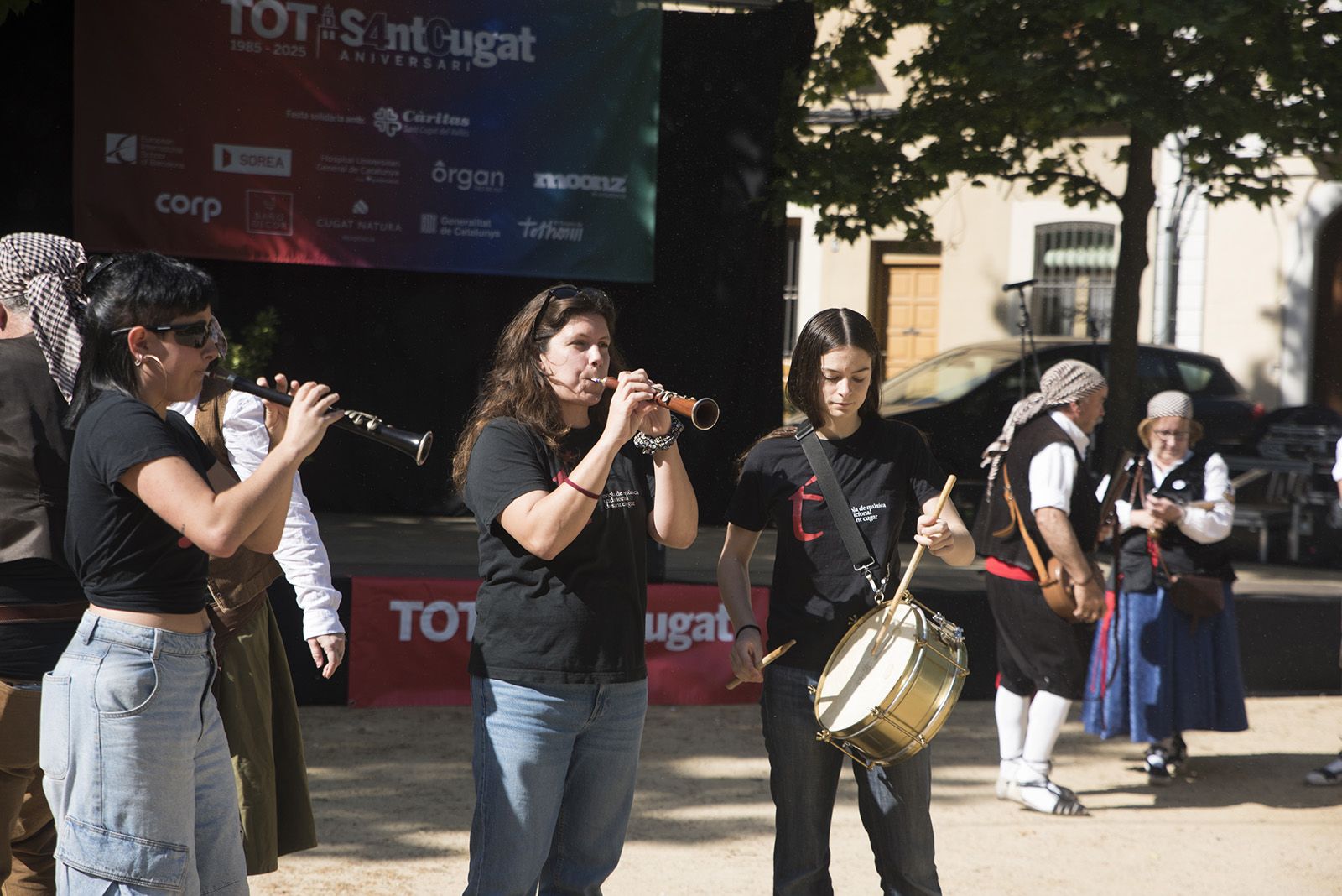 Actuació de l'Escola de Música Tradicional Sant Cugat. FOTO: Bernat Millet.