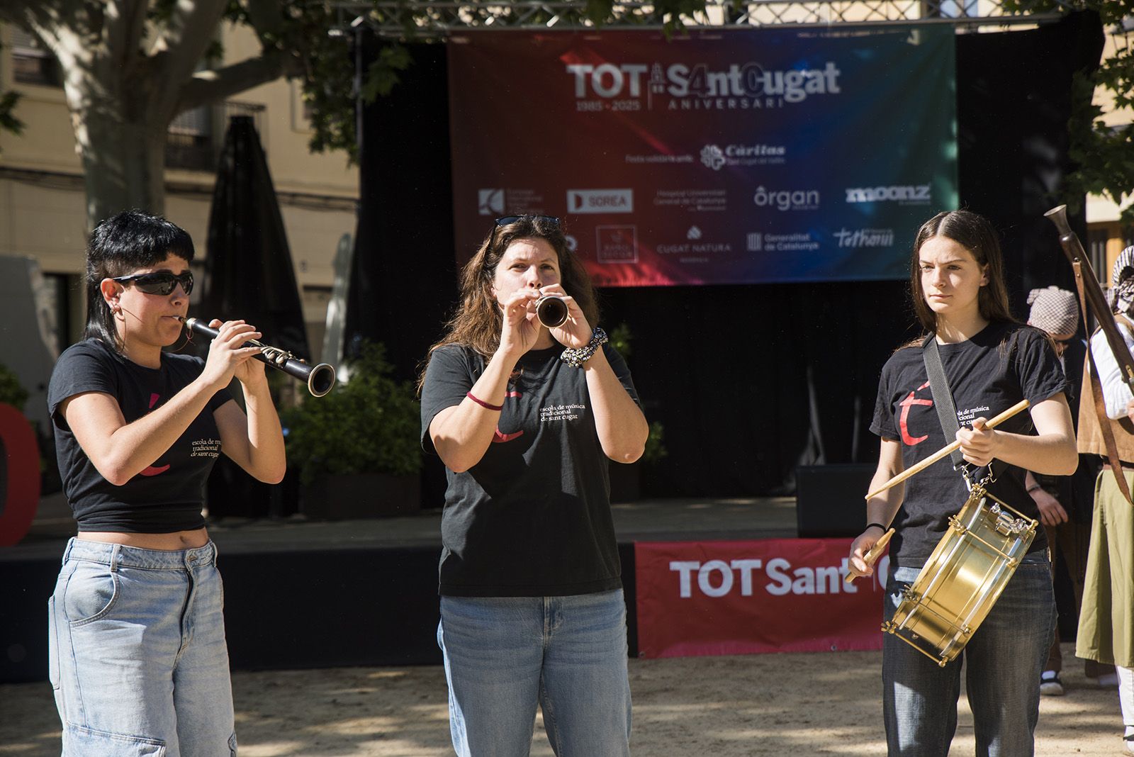 Actuació de l'Escola de Música Tradicional Sant Cugat. FOTO: Bernat Millet.