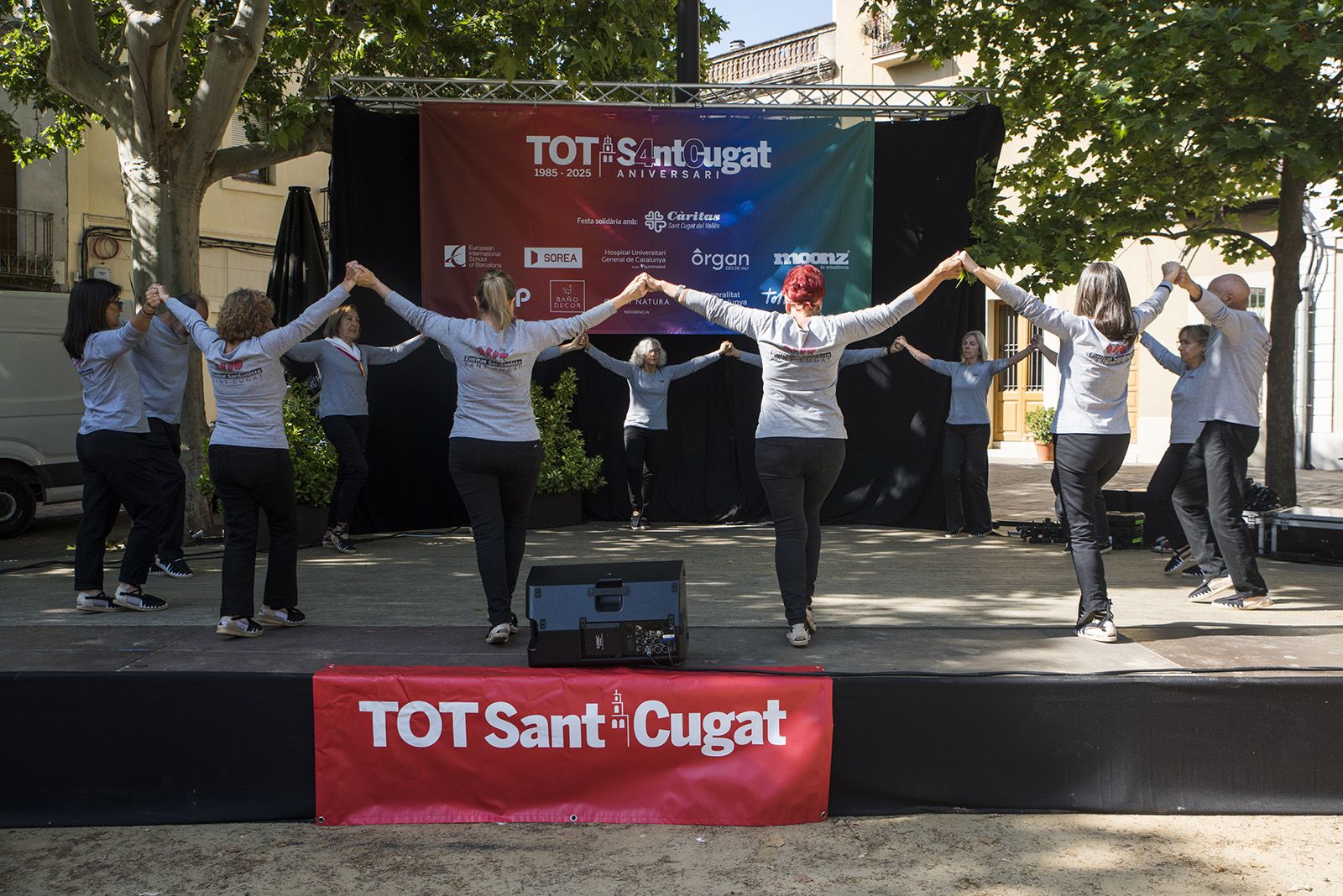 L'Entitat Sardanista de Sant Cugat. FOTO: Bernat Millet.