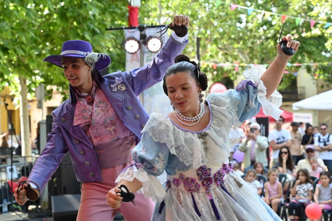 Actuació del Grup Mediterrània . FOTO: Carmelo Jimenez 