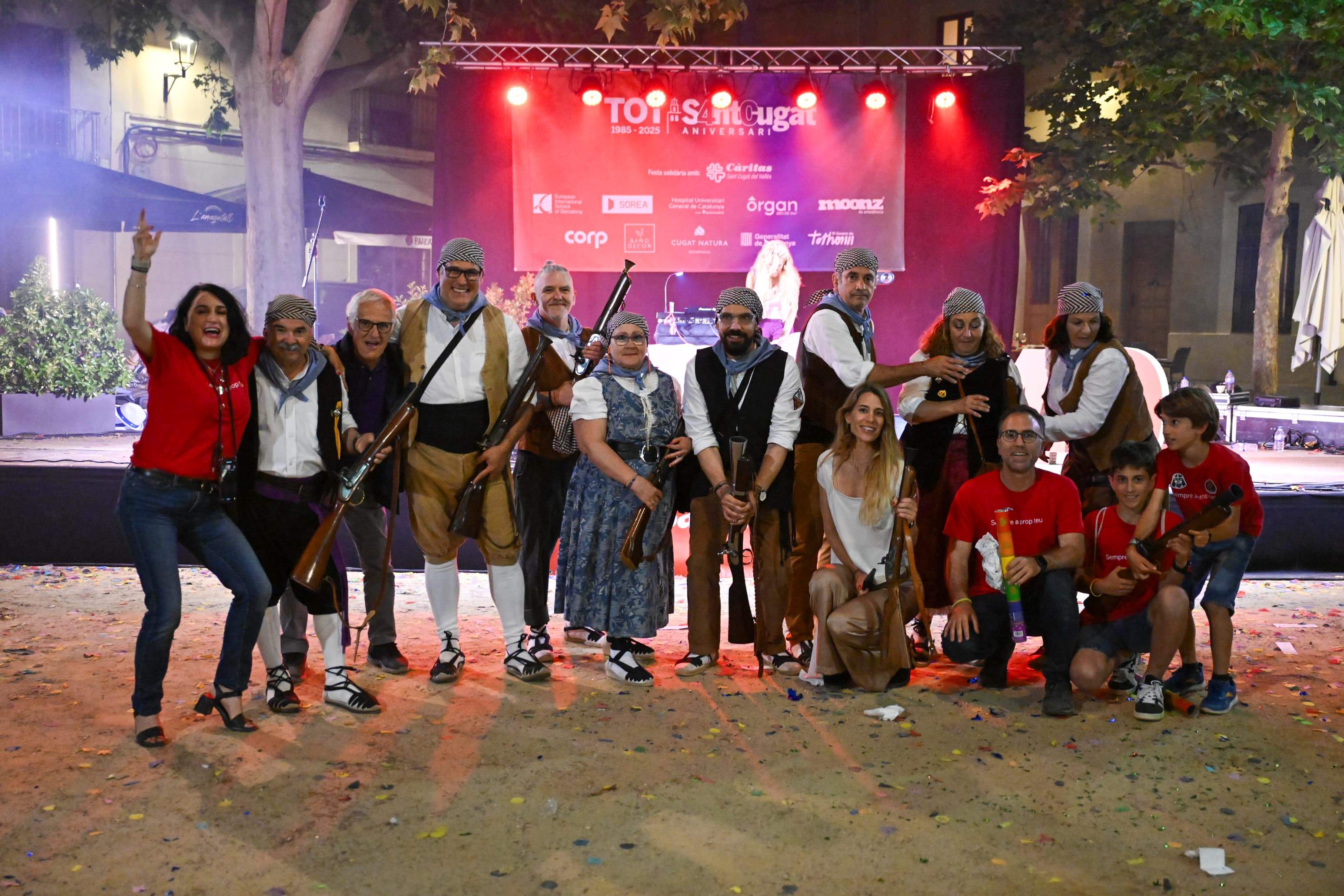 Final de festa amb Trabucaires  FOTO: Albert Canalejo 