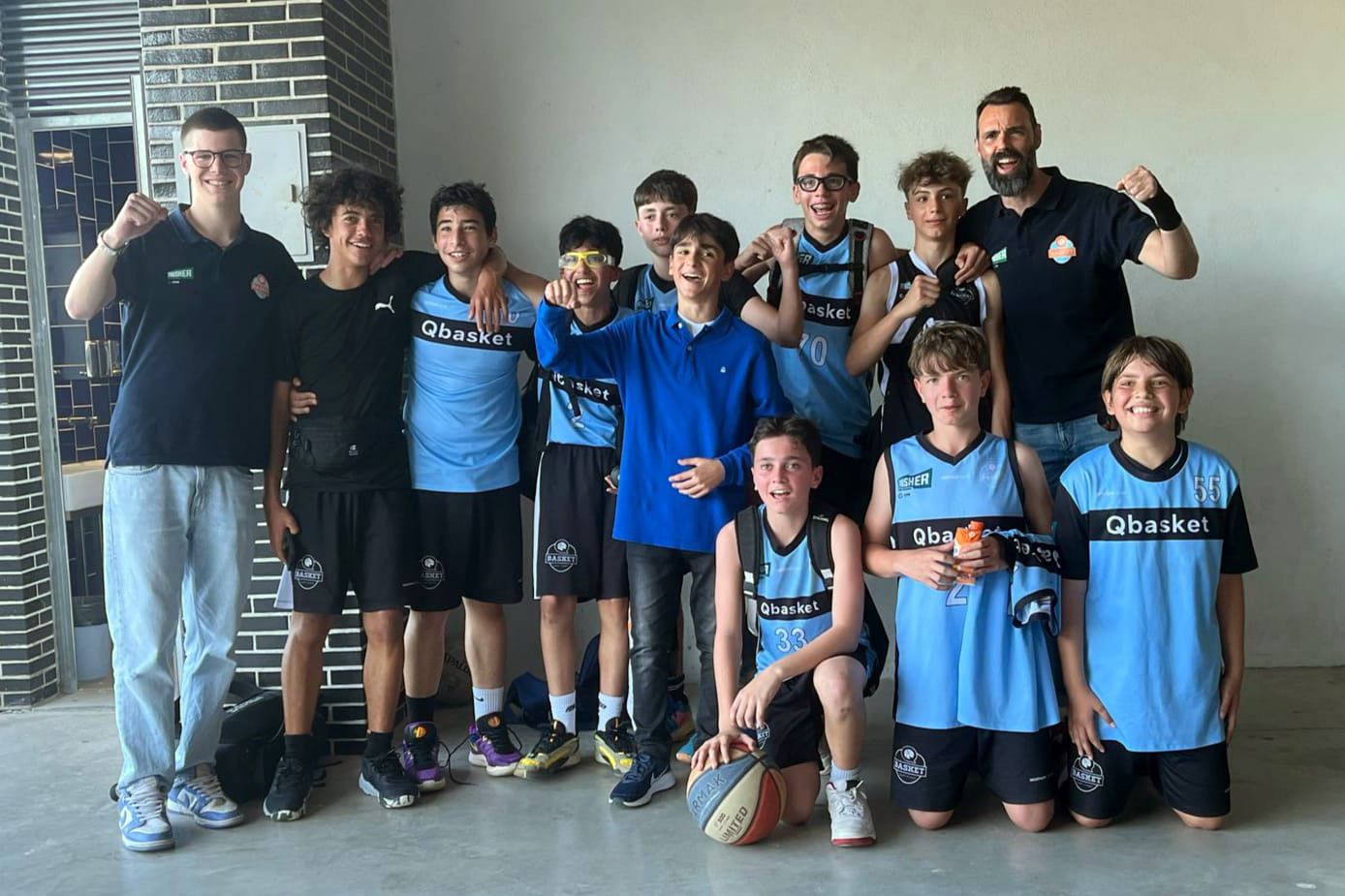 L’infantil taronja del QBasket Sant Cugat. FOTO: Cedida