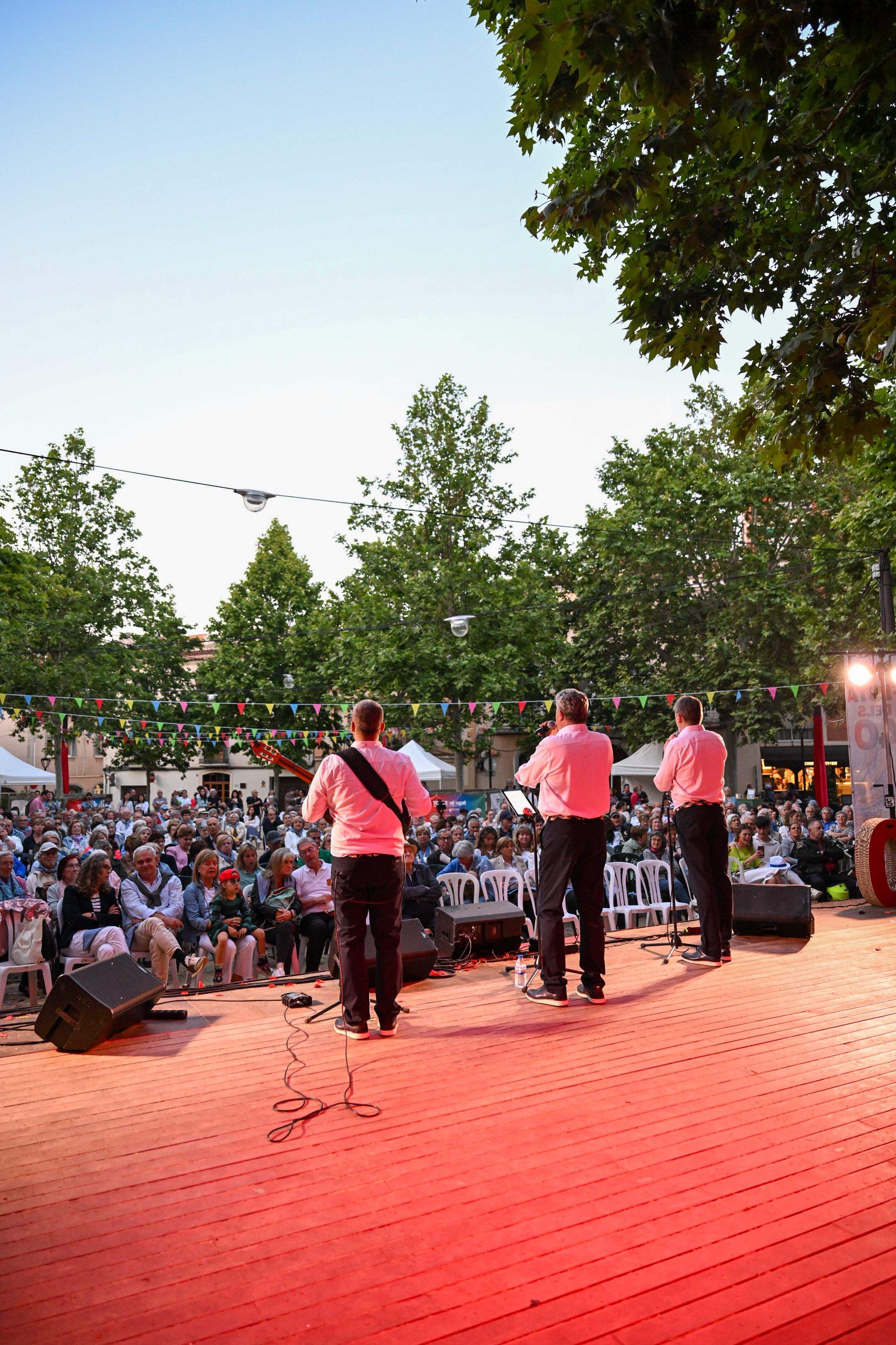 Havaneres a la Festa del TOT Sant Cugat FOTO: Albert Canalejo
