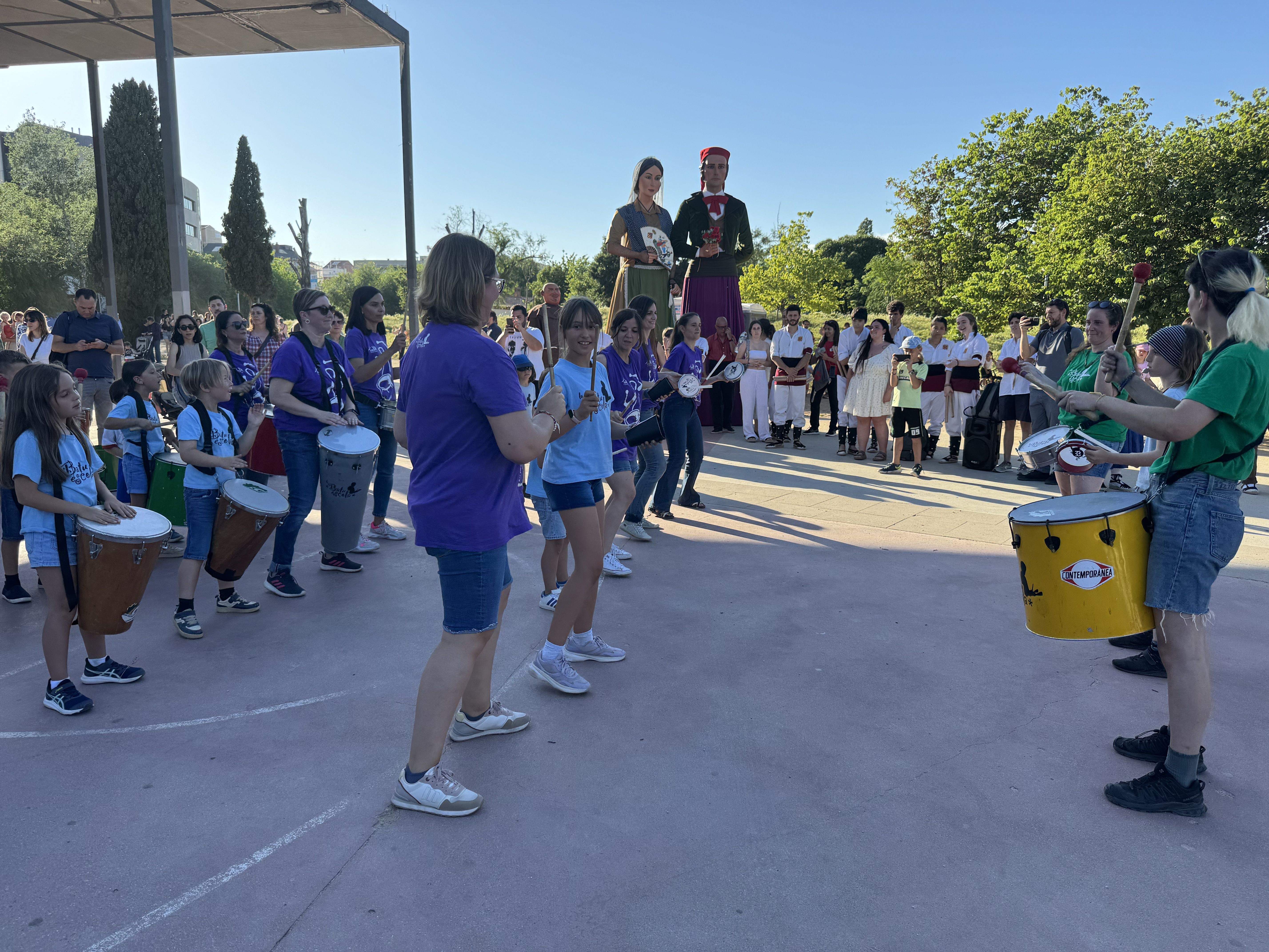 L'Esbart ha celebrat el 50è aniversari amb una cercavila d'entitats. FOTO: TOT Sant Cugat