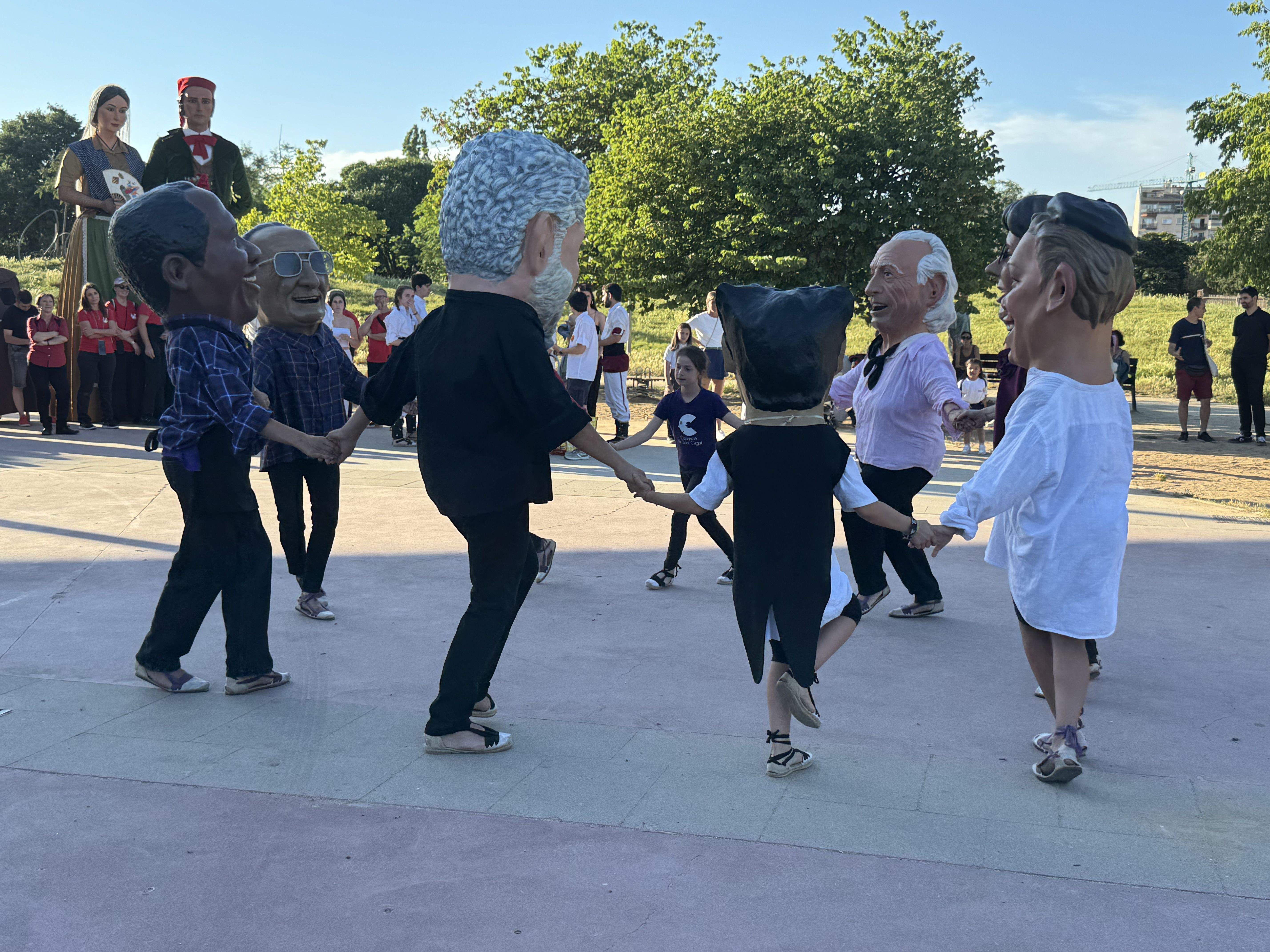 L'Esbart ha celebrat el 50è aniversari amb una cercavila d'entitats. FOTO: TOT Sant Cugat