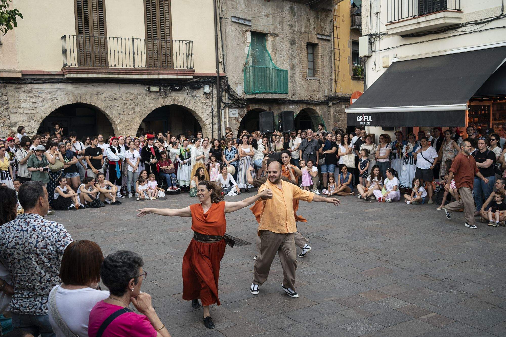 Corres Esbarts i Jota del 50è aniversari de l'Esbart Sant Cugat. FOTO: Mireia Comas