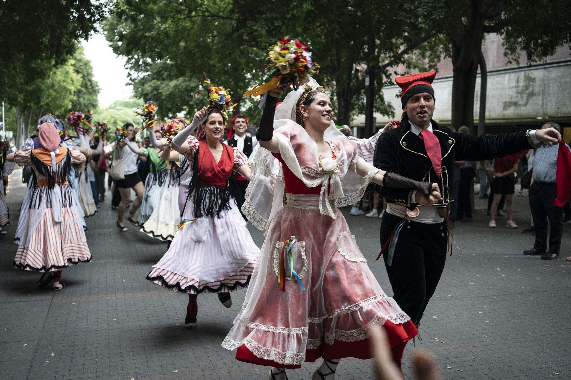Corres Esbarts i Jota del 50è aniversari de l'Esbart Sant Cugat. FOTO: Mireia Comas