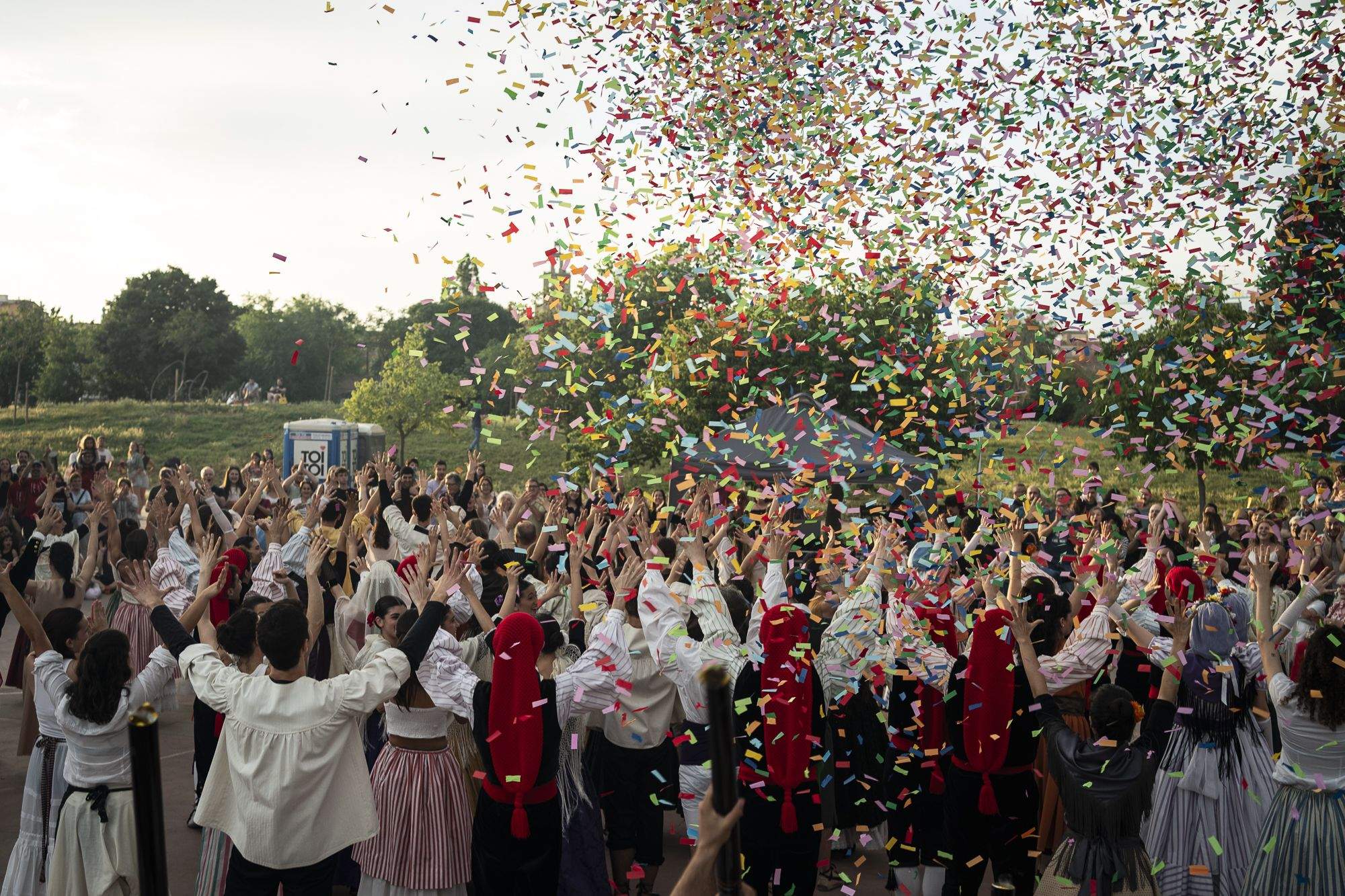 Corres Esbarts i Jota del 50è aniversari de l'Esbart Sant Cugat. FOTO: Mireia Comas