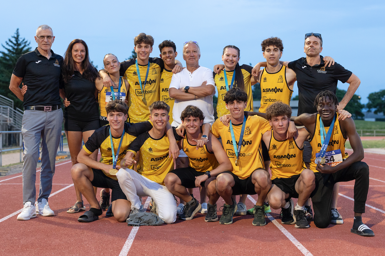 Els atletes sub-18 del Club Muntanyenc Sant Cugat que van participar en el campionat. FOTO: Carlos Guzman