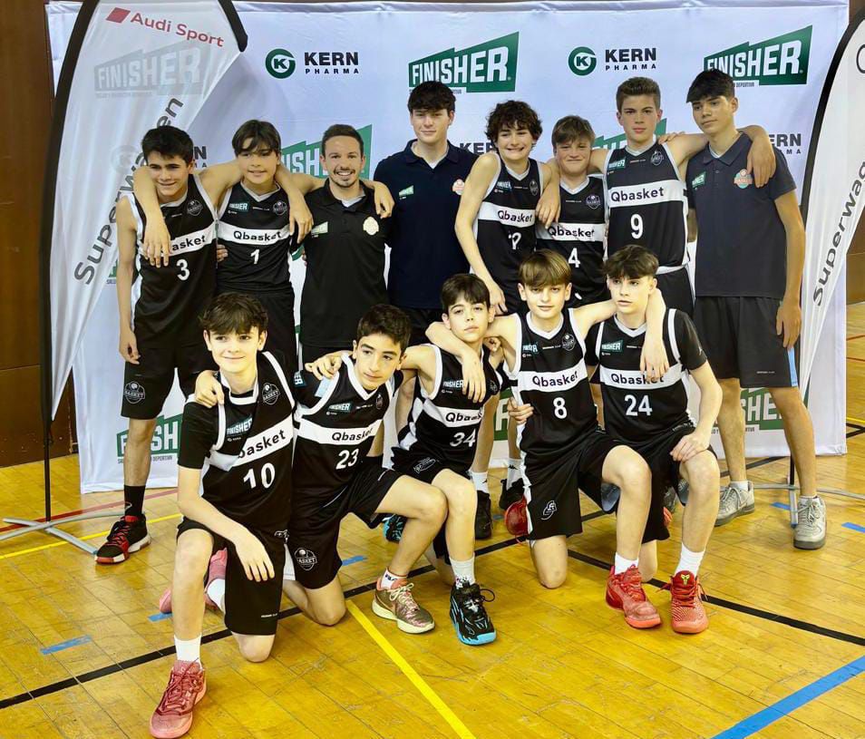 Victòria de l’infantil negre del Qbasket per acabar la temporada. FOTO: Cedida
