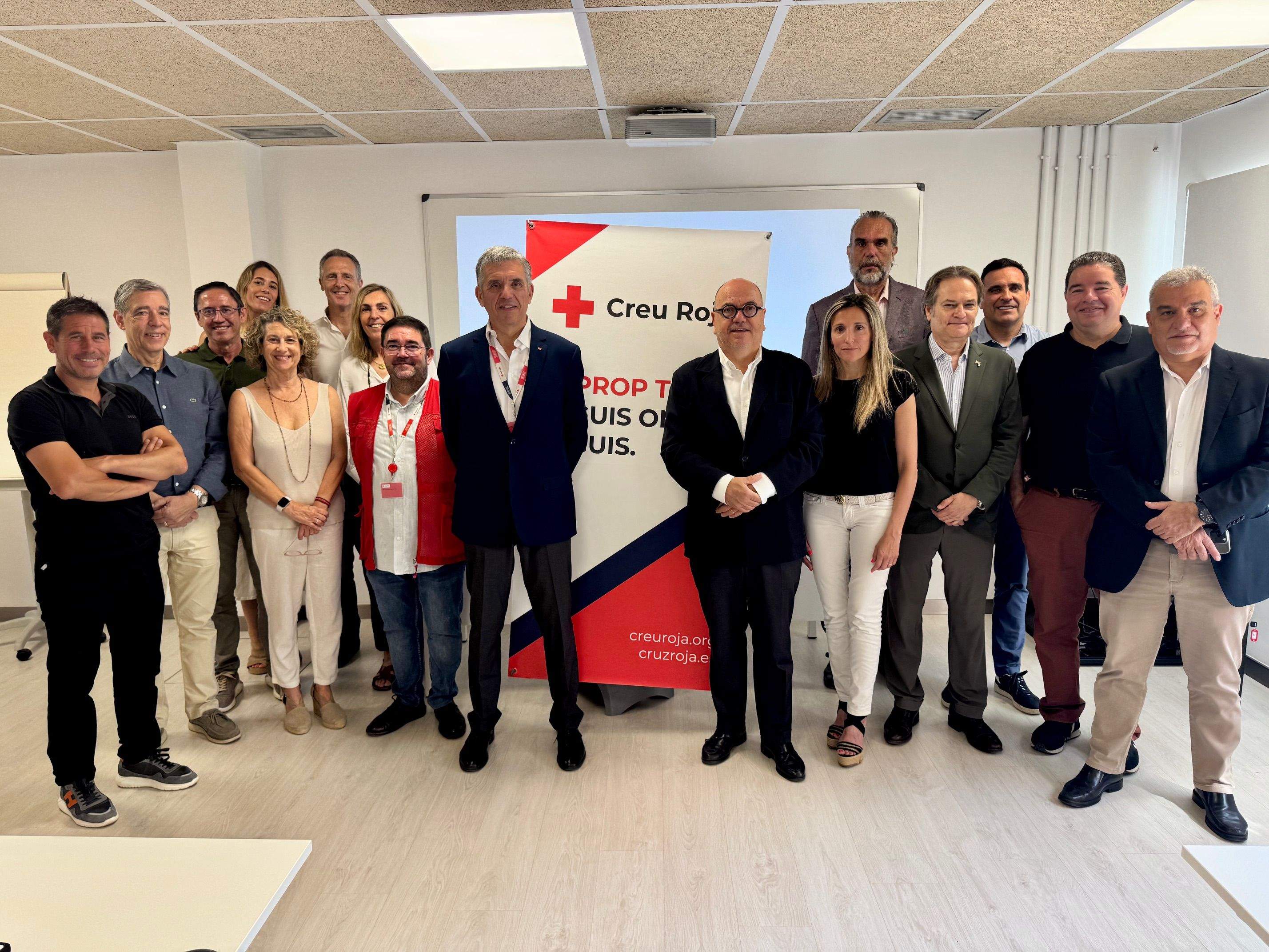  Sant Cugat Empresarial i Creu Roja de Sant Cugat del Vallès han formalitzat un conveni de col·laboració per a promoure accions socials i solidàries al municipi. FOTO: Cedida