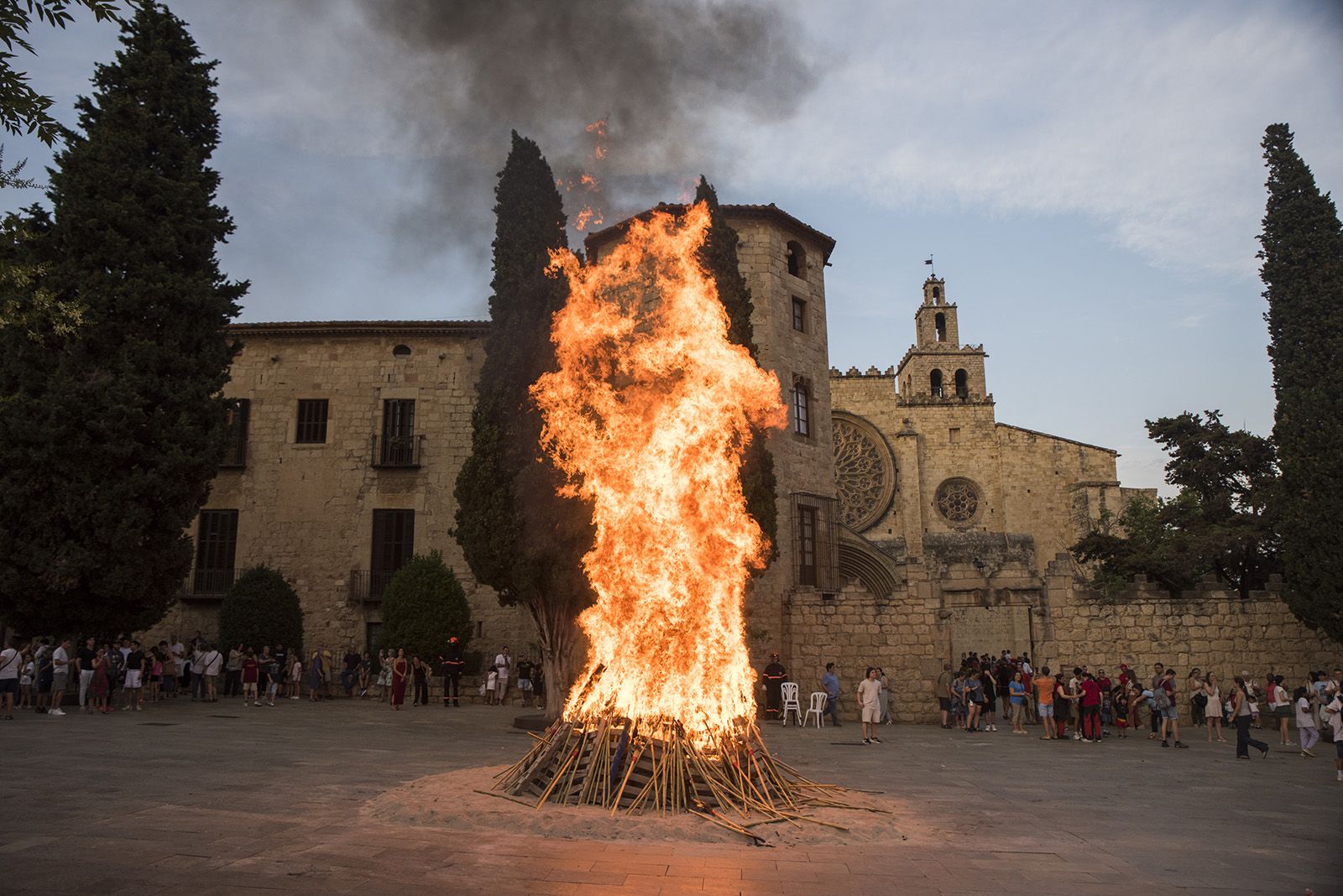 Encesa de la Flama del Canigó. Foto: Bernat Millet