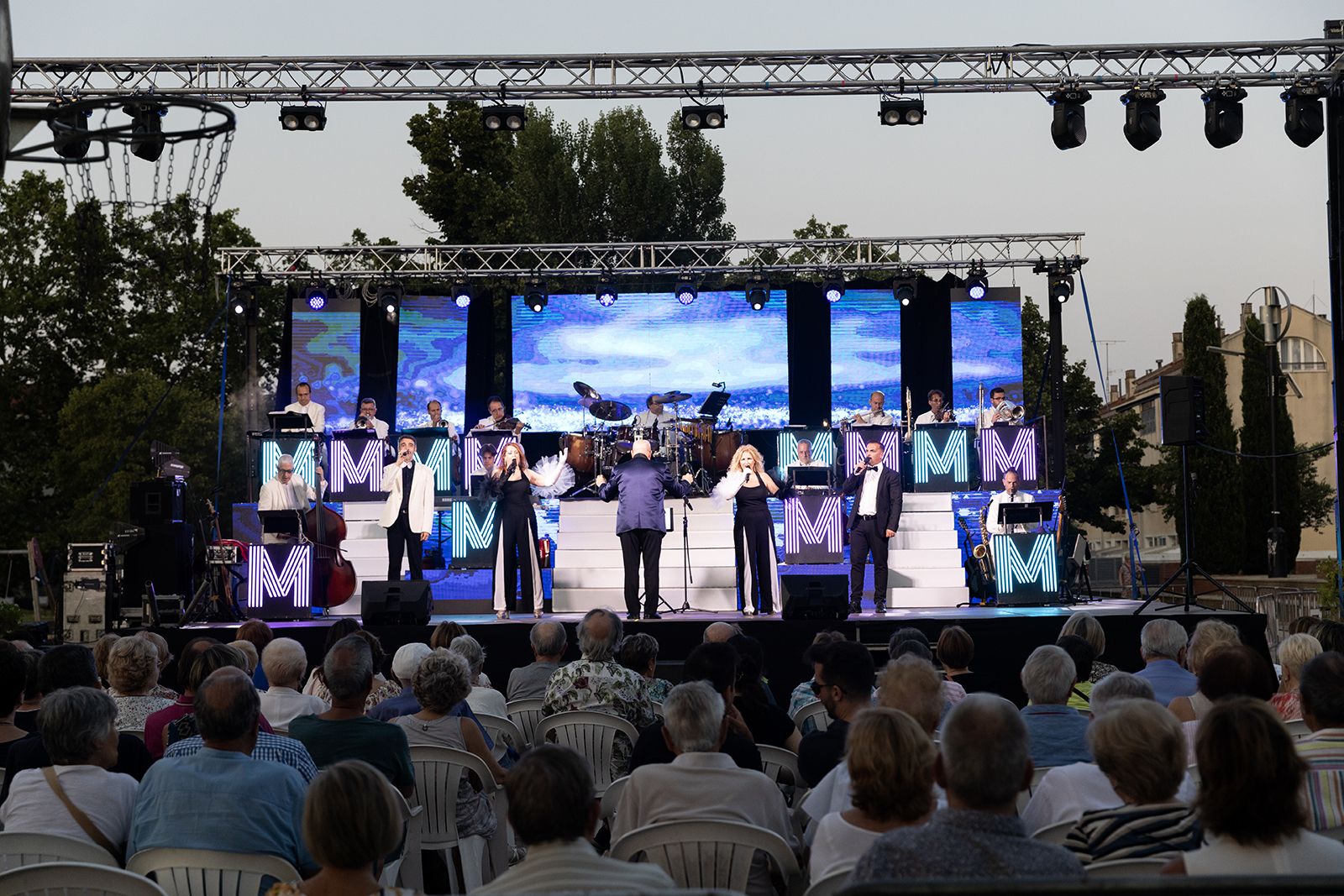 Festa amb l'Orquestra Maravella FOTO: Victòria Rovira  (TOT Sant Cugat) 