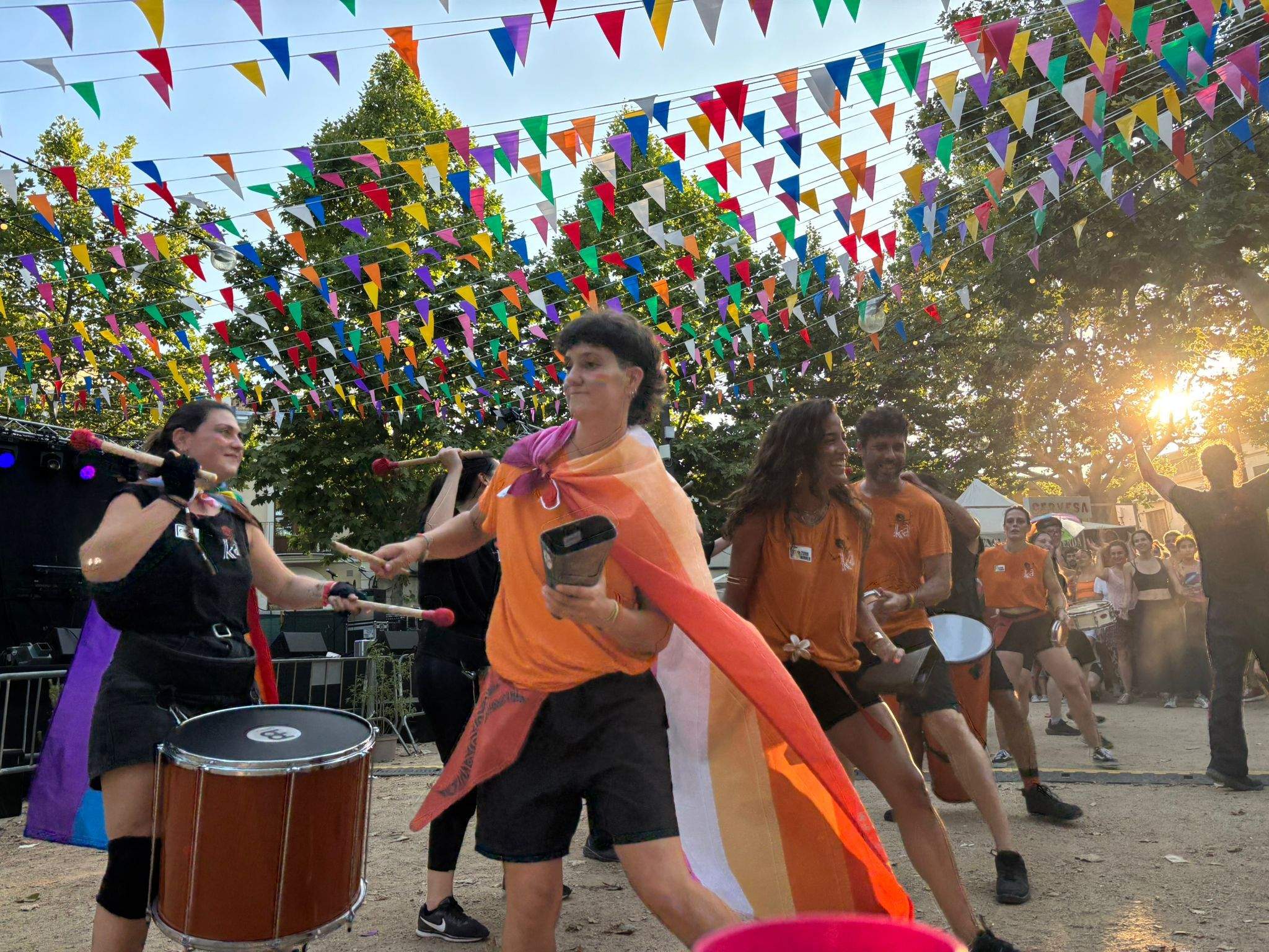 Karabassà han obert la festa amb una batucada. Foto: JR Armadàs