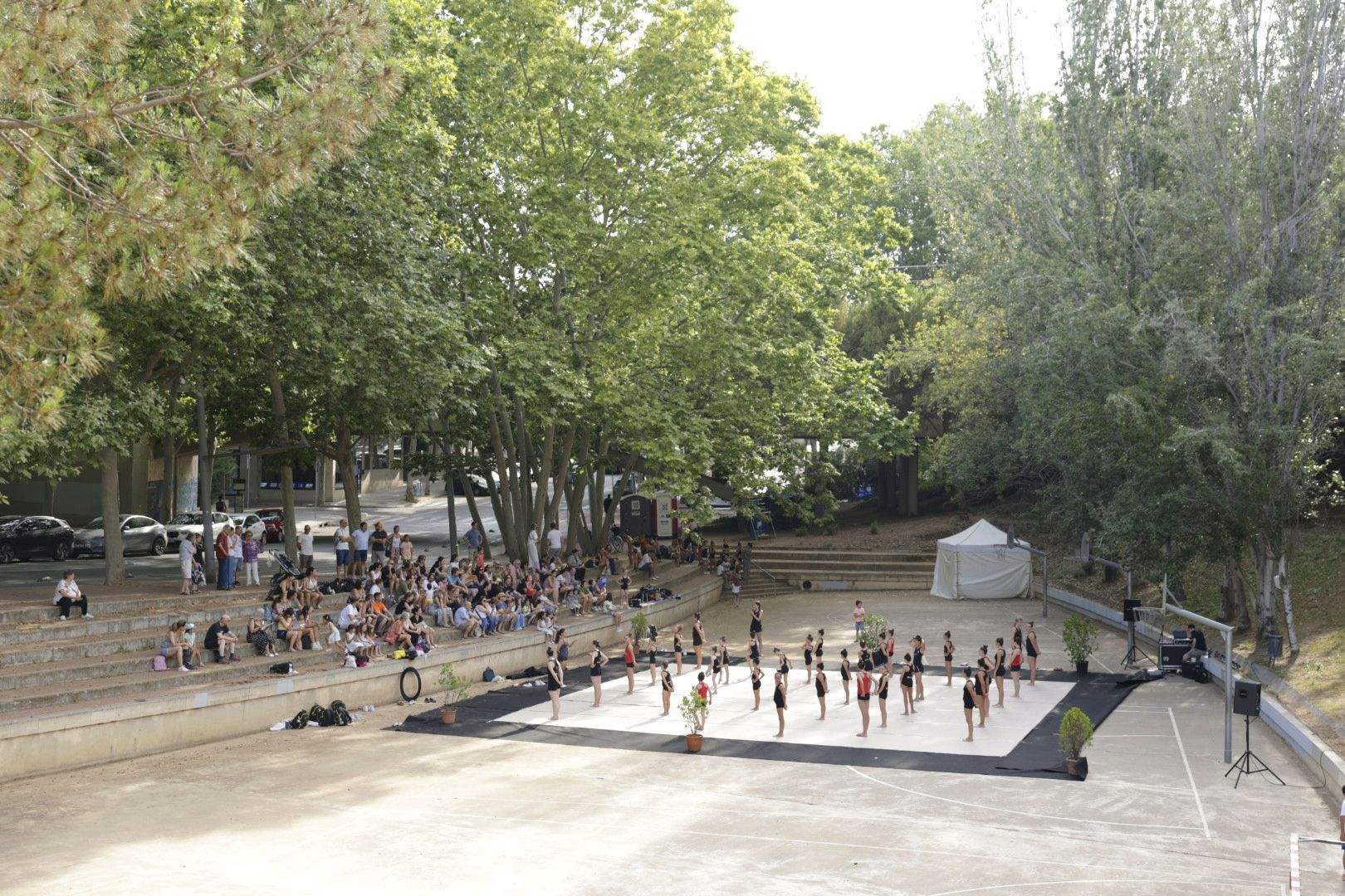 Exhibició de gimnàstica rítmica. FOTO: Arnau Padilla  (TOT Sant Cugat)