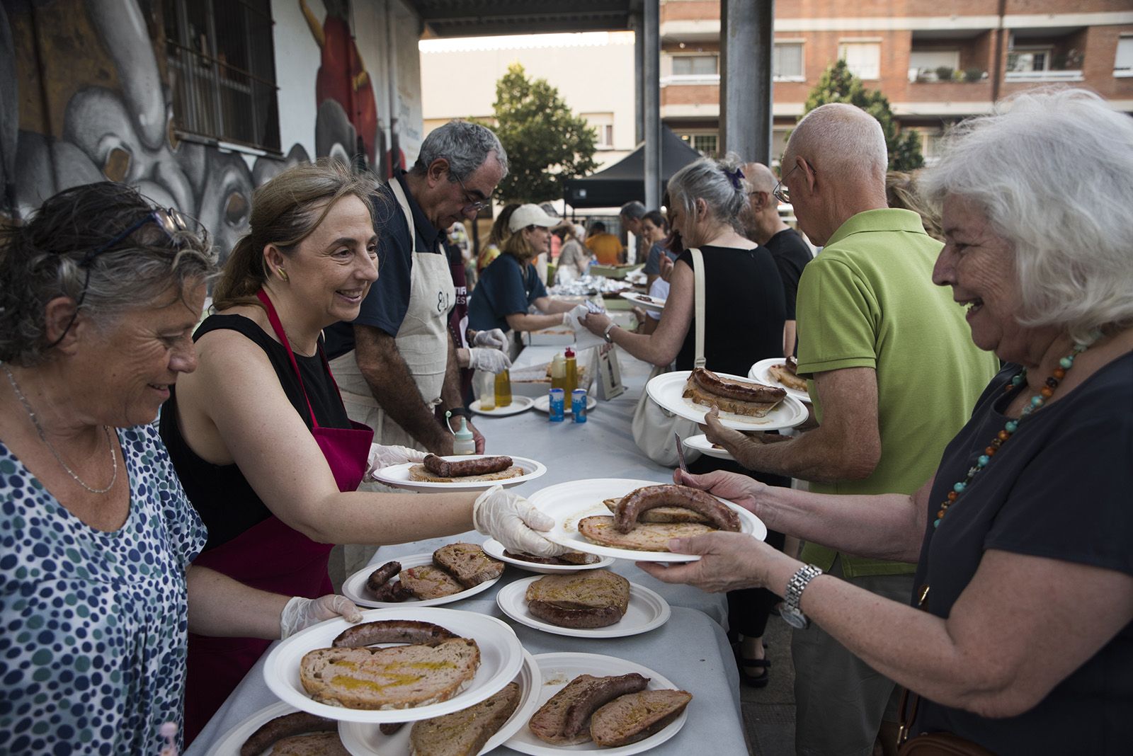 Botifarrada popular. FOTO: Bernat Millet  (TOT Sant Cugat)