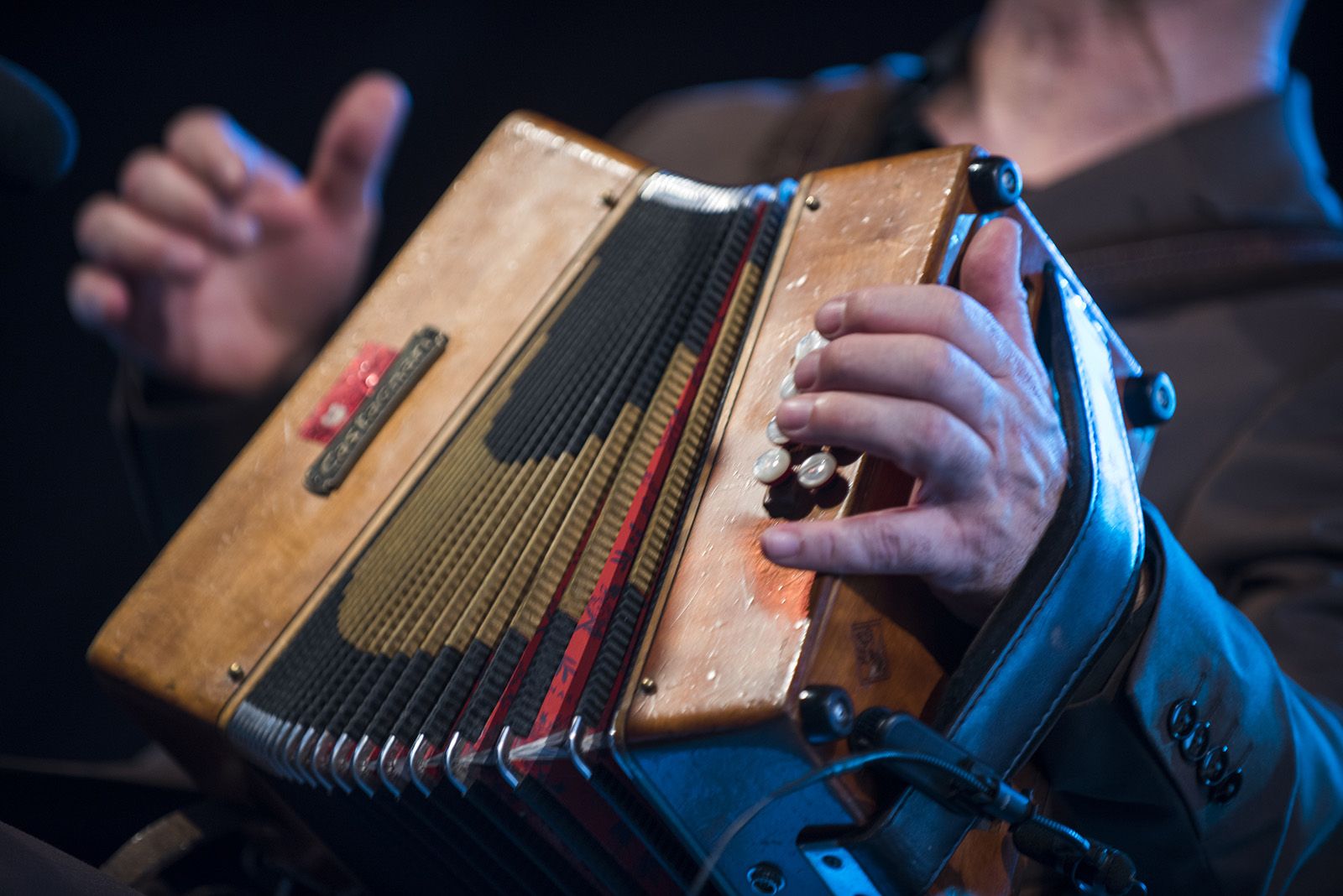 Anna Roig i Carles Belda. FOTO: Bernat Millet  (TOT Sant Cugat)