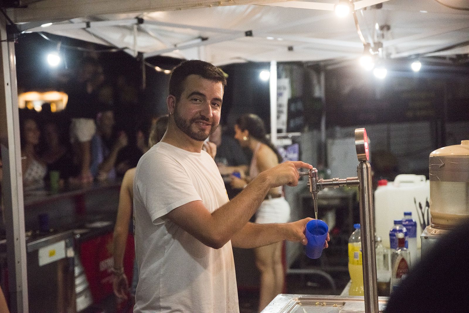 Versots i esclat de foc. FOTO: Bernat Millet.