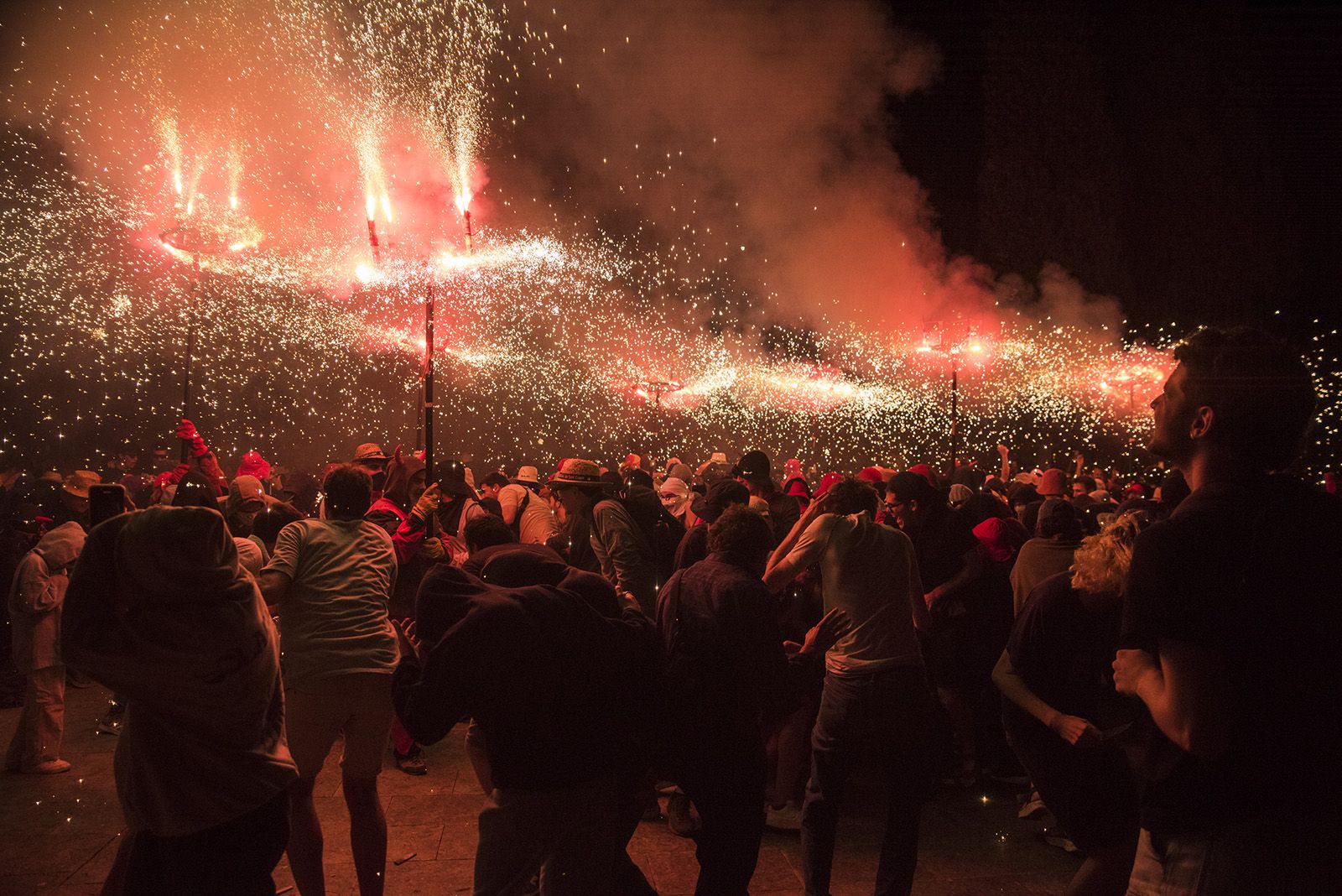 Versots i esclat de foc. FOTO: Bernat Millet.
