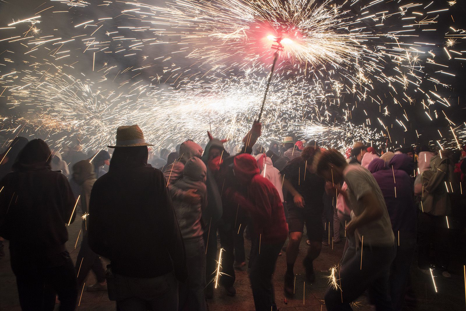 Versots i esclat de foc. FOTO: Bernat Millet.