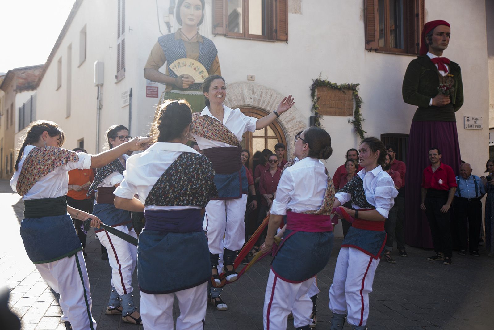 Homentatge devant de la casa de F. Vila i Trabal. FOTO: Bernat Millet.