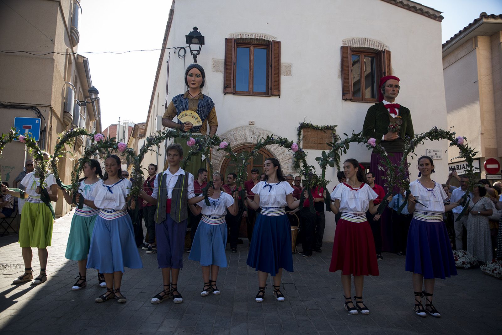 Homentatge devant de la casa de F. Vila i Trabal. FOTO: Bernat Millet.