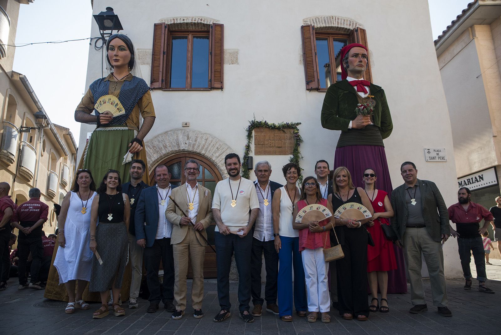 Homentatge devant de la casa de F. Vila i Trabal. FOTO: Bernat Millet.