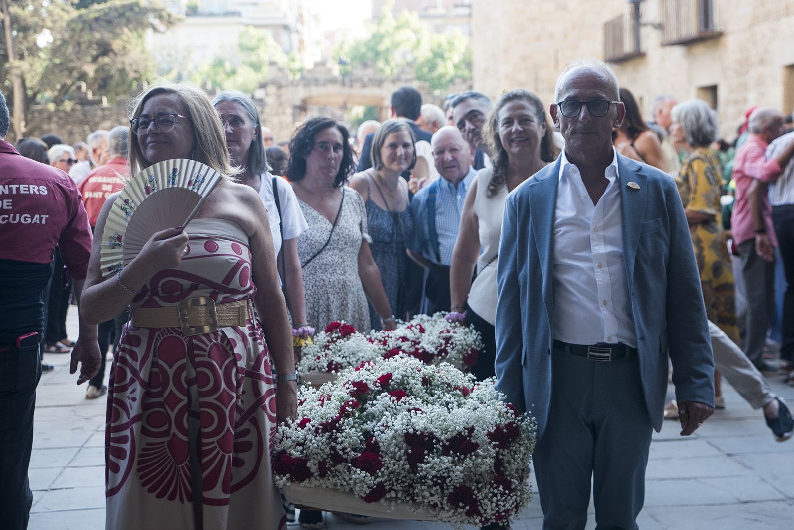 Ball de l'ofrena amb els Castellers i benedicció de rams. FOTO: Bernat Millet