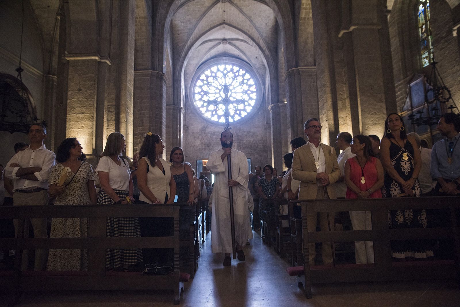 Ball de l'ofrena amb els Castellers i benedicció de rams. FOTO: Bernat Millet