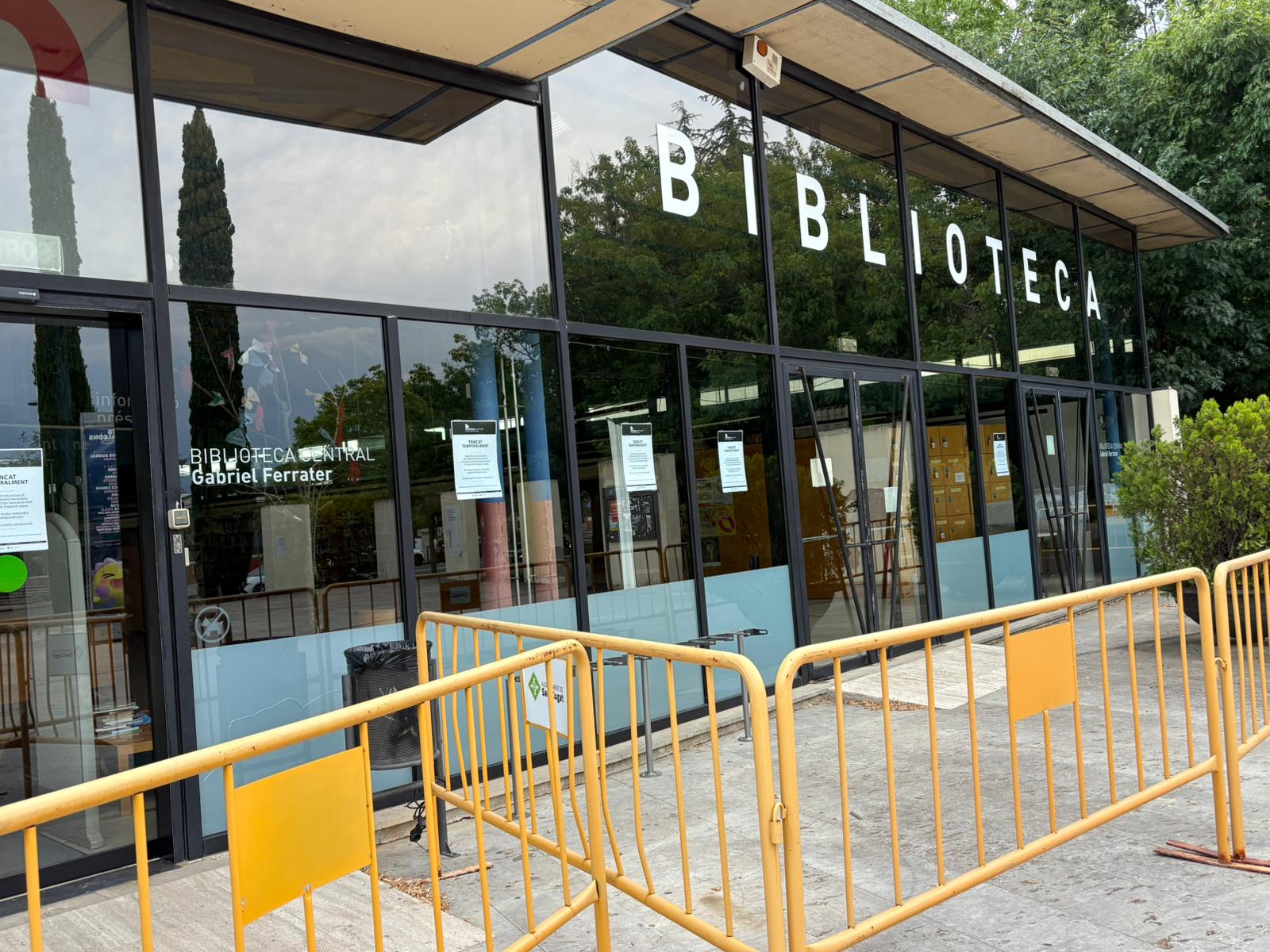 La Biblioteca Gabriel Ferrater ha estat tancada. FOTO: TOT Sant Cugat