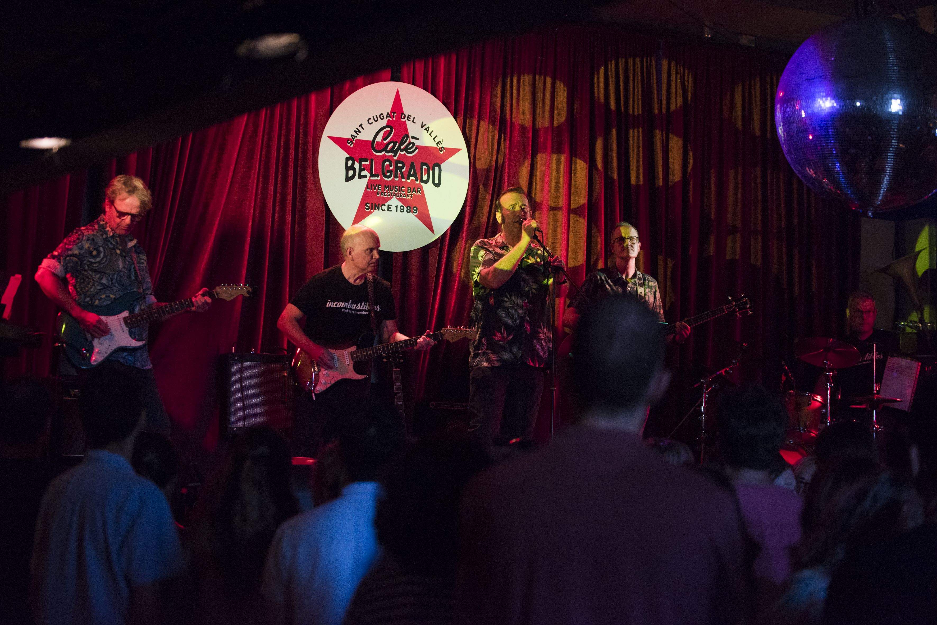 Incombustibles cafe belgrado 30