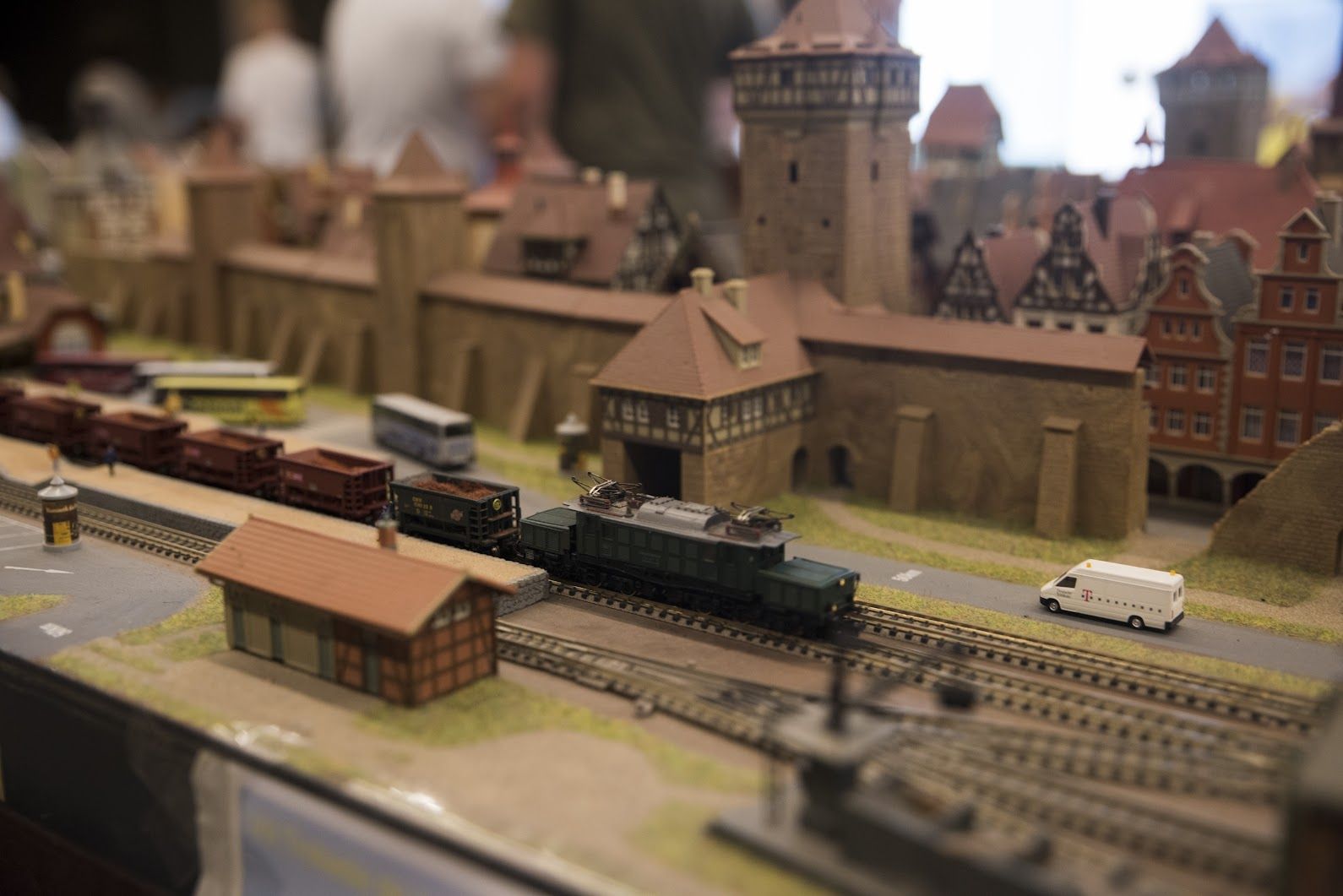 Un dels mòduls de la fira, amb un poble alemany com a escenari FOTO: Bernat Millet (TOT Sant Cugat)