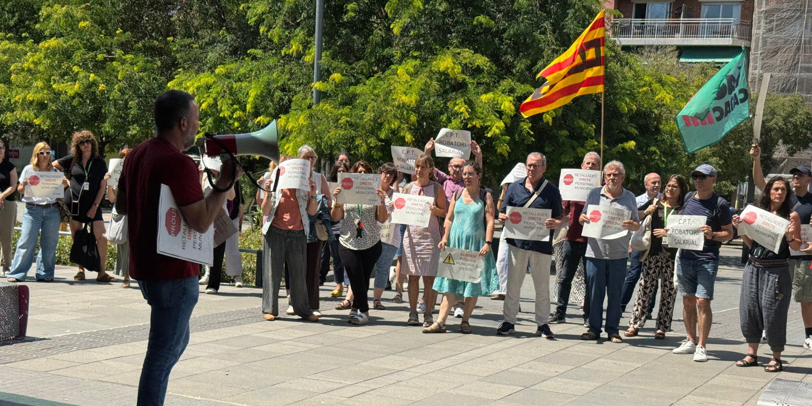 Manifestació de treballadors de l'Ajuntament. FOTO: TOT Sant Cugat