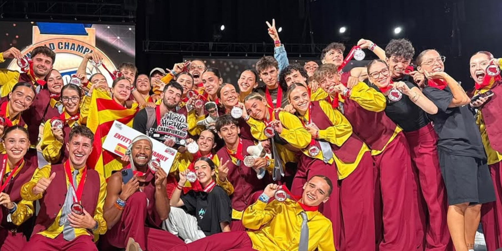 Guillem Serra i Lluc Sayols han quedat subcampions del mon subcampions del món de hip-hop amb Entity Dance Family. FOTO: @entitydancemusic