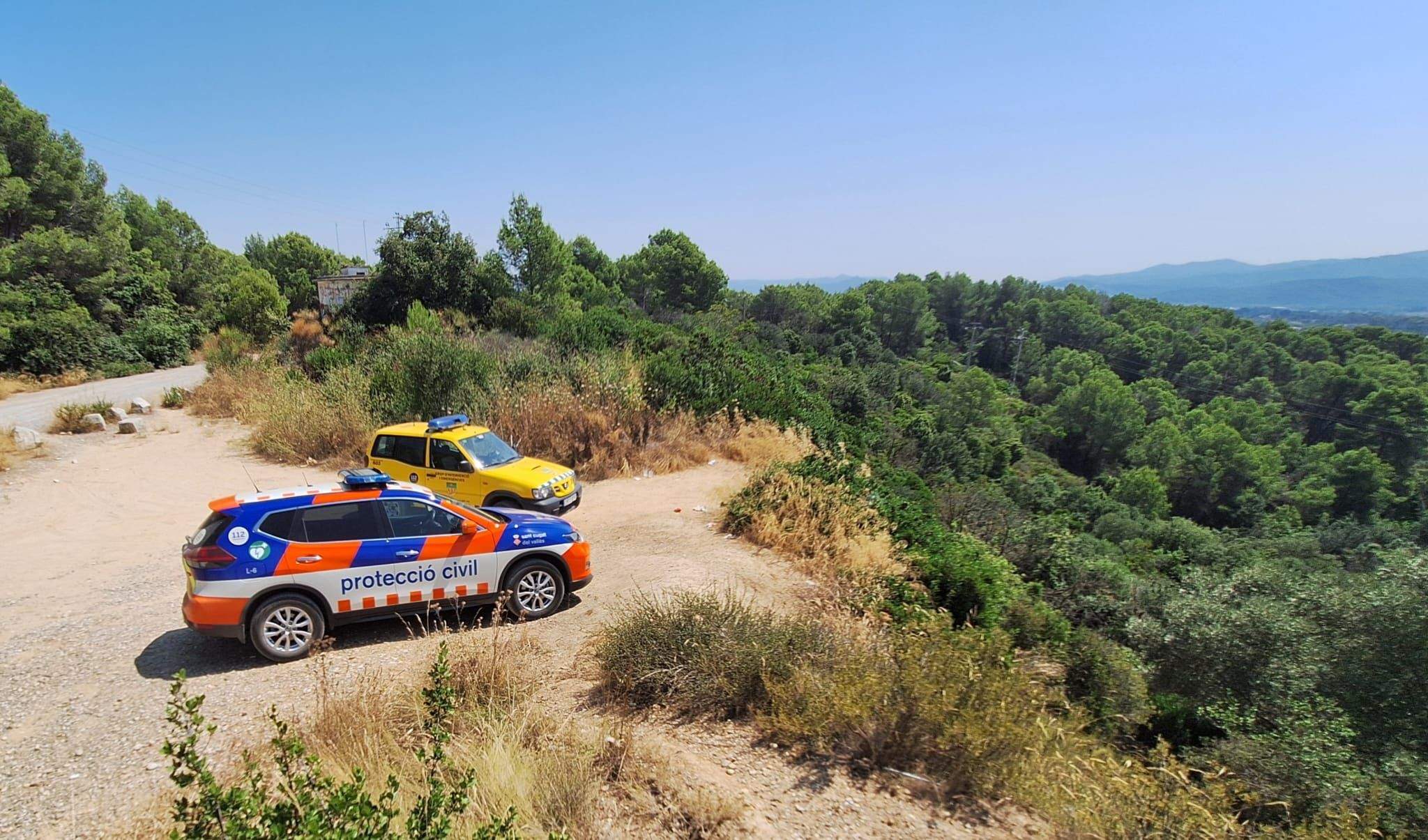 Tasques de prevenció d'incendis de Protecció Civil i ADF Sant Cugat FOTO: Ajuntament Sant Cugat