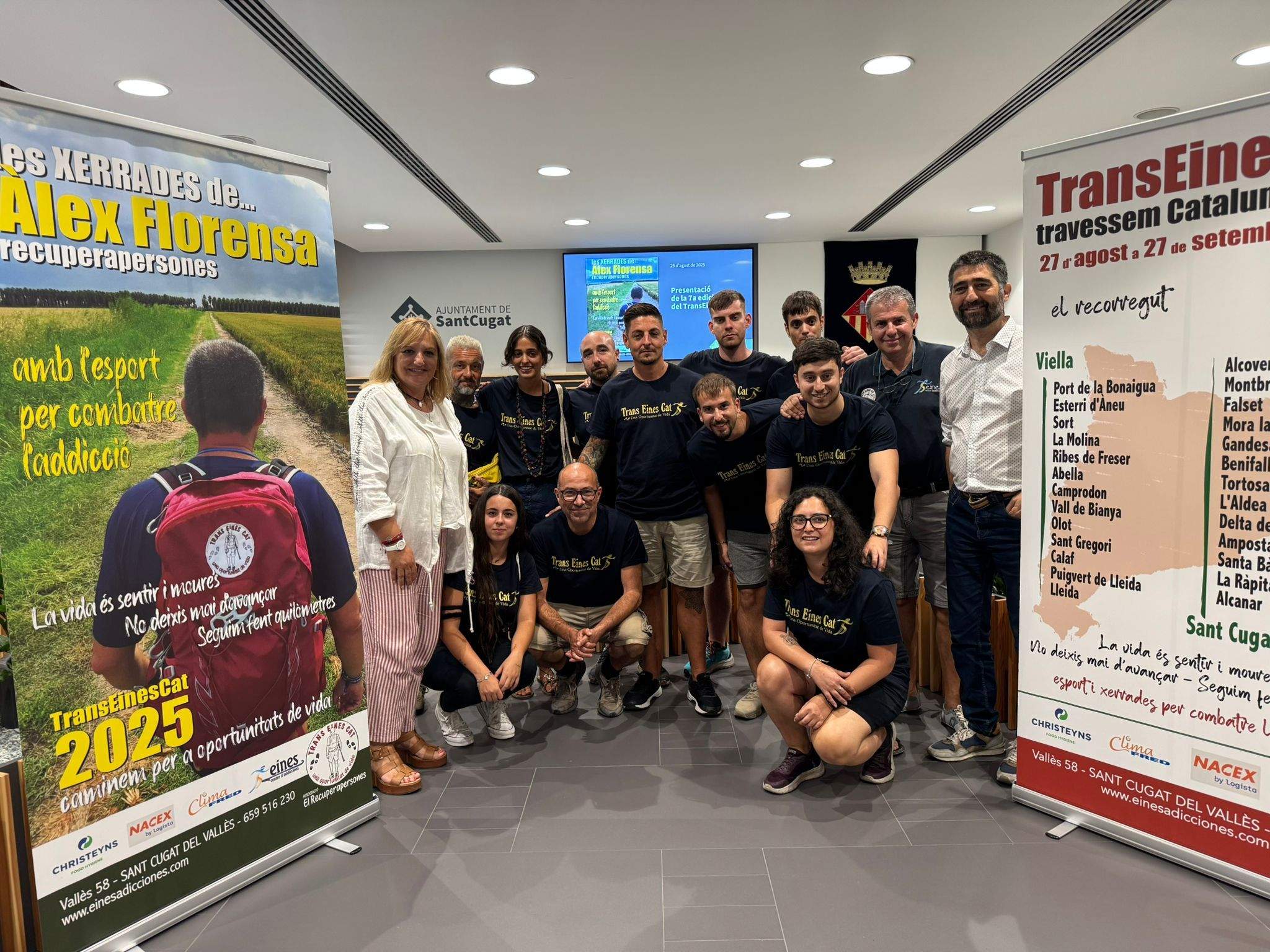 Participants de la 7a edició de la TransEinesCat, amb els regidors Núria Fernàndez (esquerra) i Jordi Puigneró (dreta). FOTO: TOT
