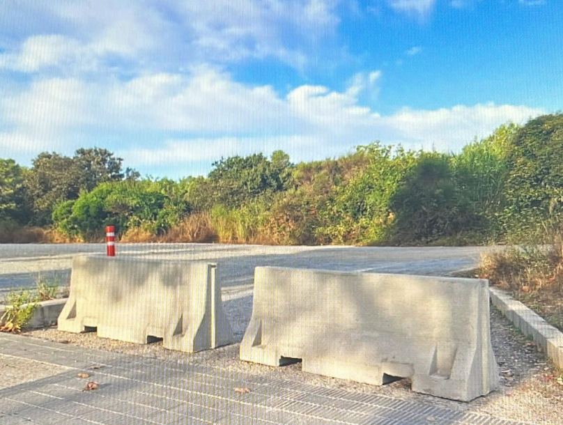 L'aparcament del costat del Complex Esportiu i del parvulari del Ferran i Clua de Valldoreix. FOTO: EMD Valldoreix