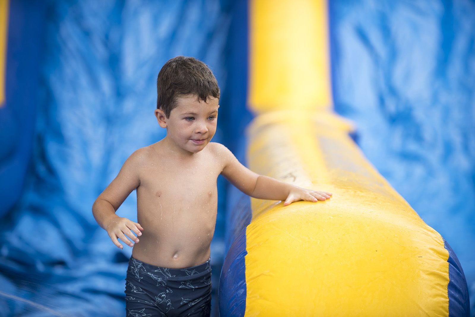 Matí de jocs aquàtics en la Festa Major de les Planes. FOTO: Bernat Millet.