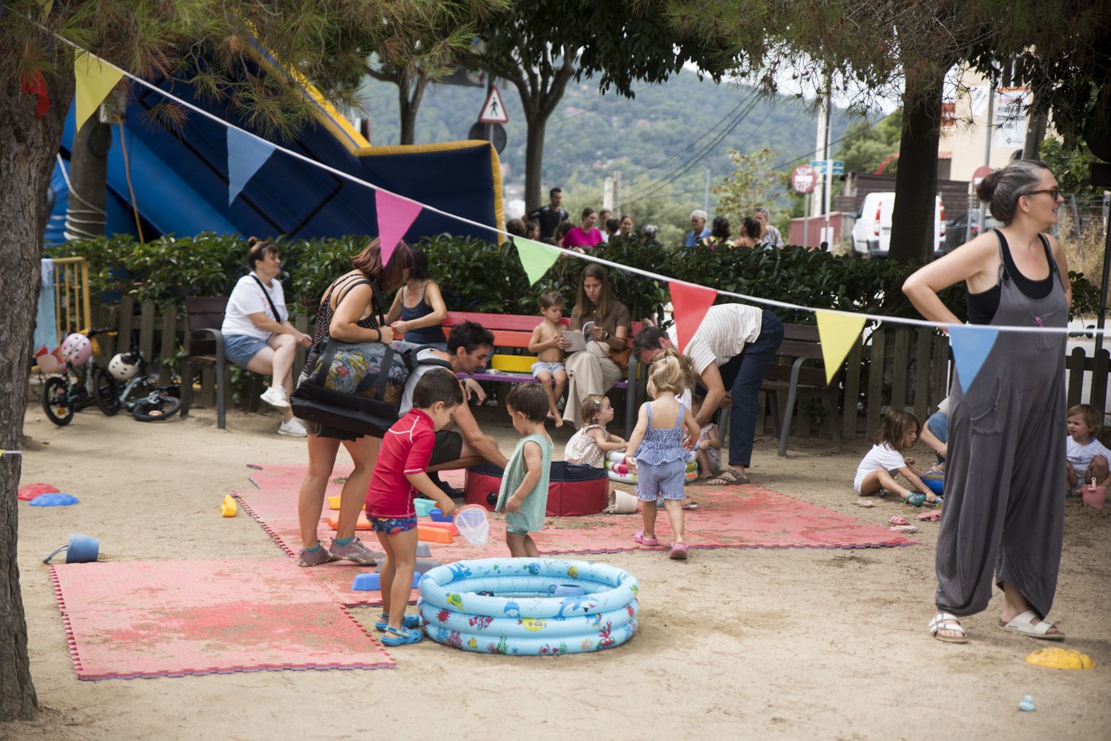 Matí de jocs aquàtics en la Festa Major de les Planes. FOTO: Bernat Millet.