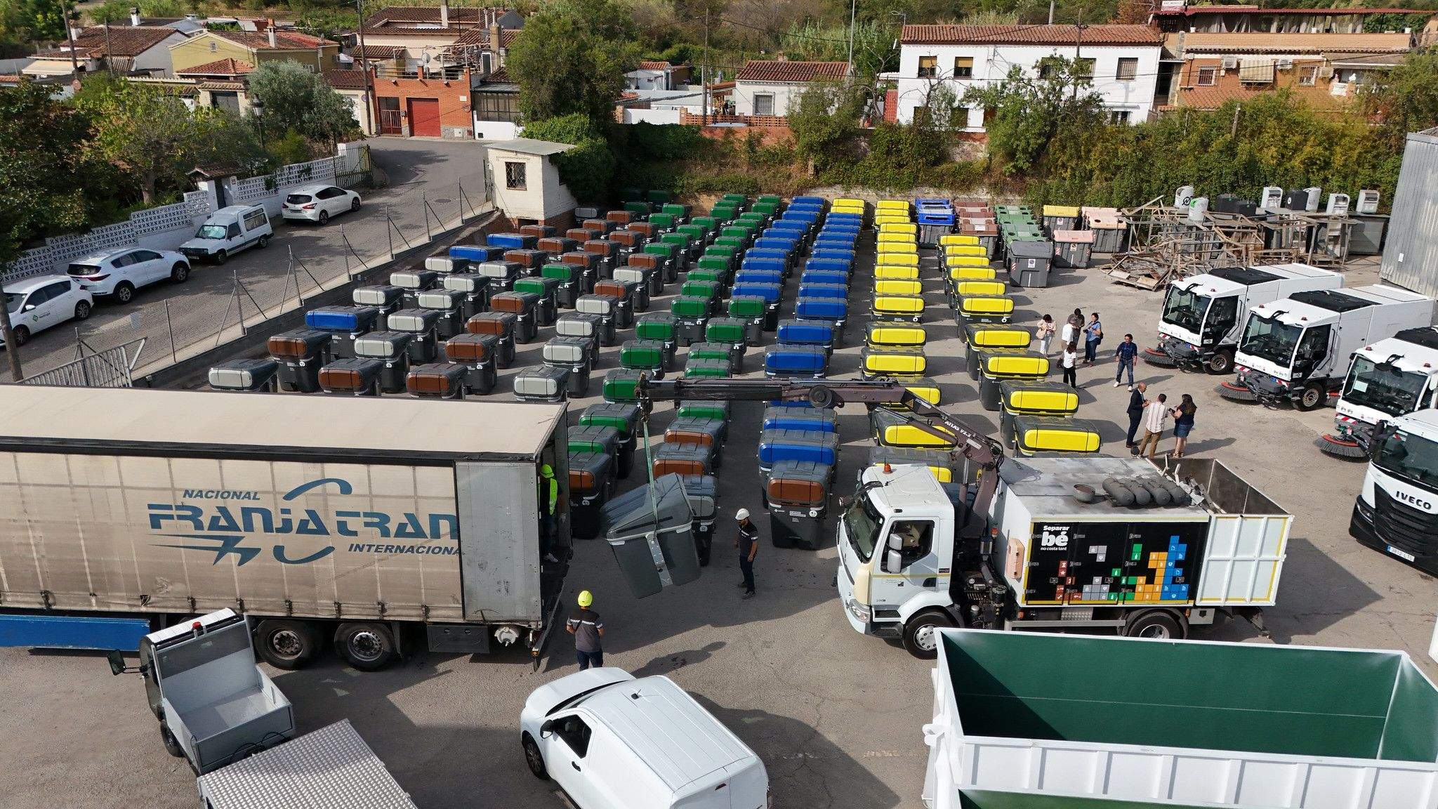 Els nous contenidors que aterren a Sant Cugat. FOTO: Ajuntament