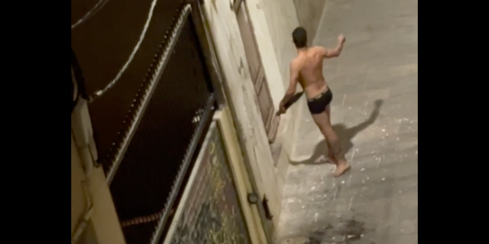 L'home que va causar els incidents al carrer Sant Domènec. FOTO: Cedida